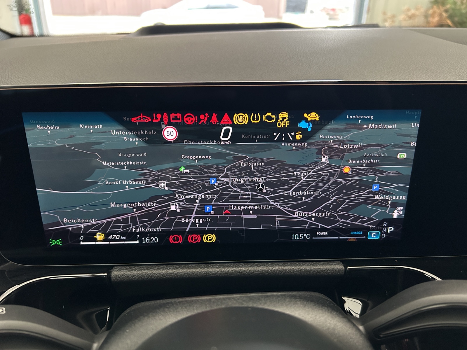 MERCEDES-BENZ GLA 250 4Matic 8G-DCT Swiss Star - AMG Line Premium Plus - AHK - Head-up - Panoramadach-image-11