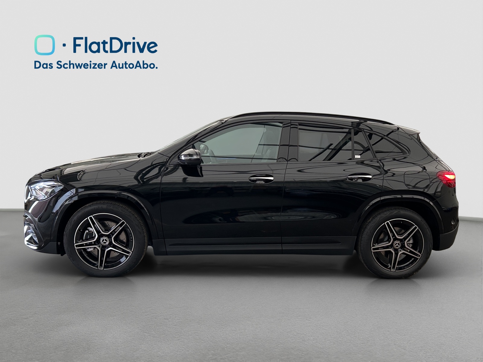 MERCEDES-BENZ GLA 250 4Matic 8G-DCT Swiss Star - AMG Line Premium Plus - AHK - Head-up - Panoramadach-image-1