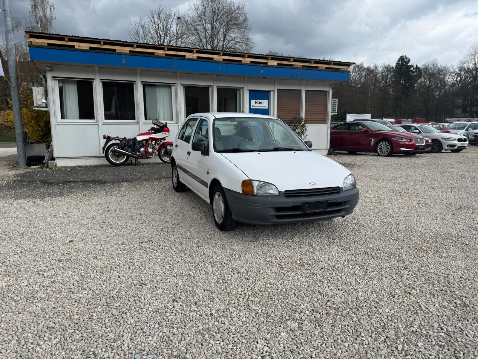 TOYOTA Starlet 1.3-image-2
