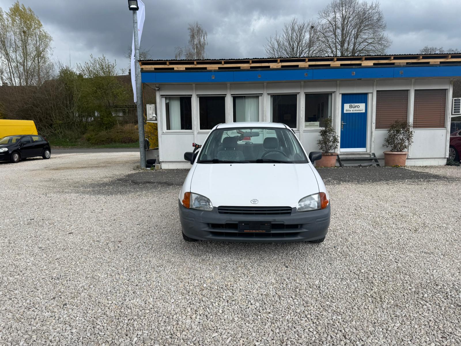TOYOTA Starlet 1.3-image-0