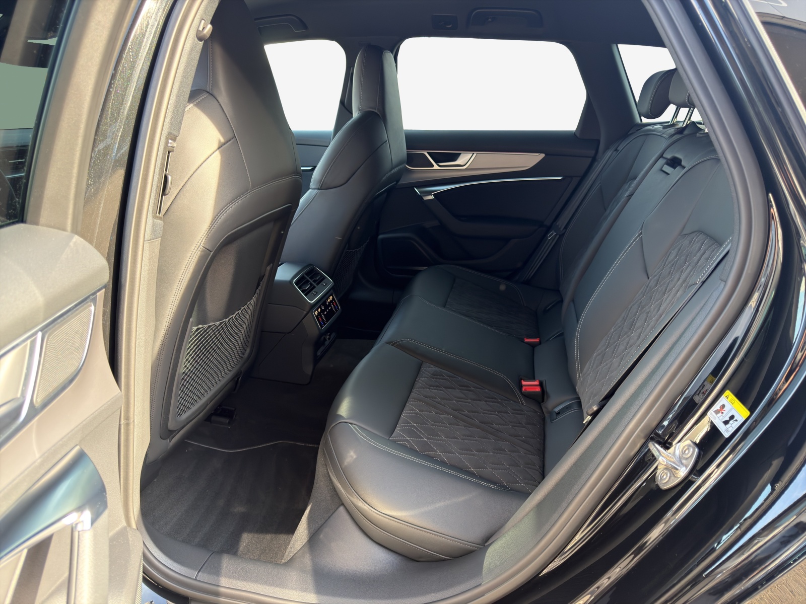 AUDI S6 Avant 3.0 TDI quattro tiptronic-image-11