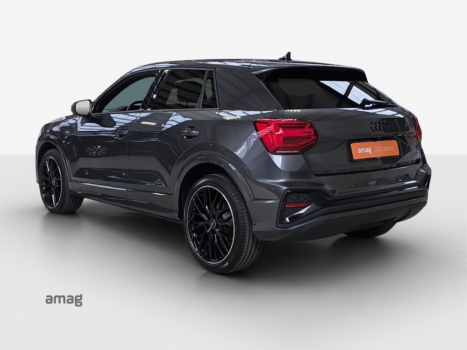 AUDI Q2 35 TDI S line quattro S-tronic-image-2