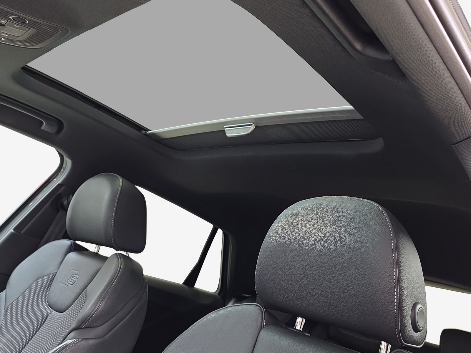 AUDI Q2 35 TDI S line quattro S-tronic-image-13