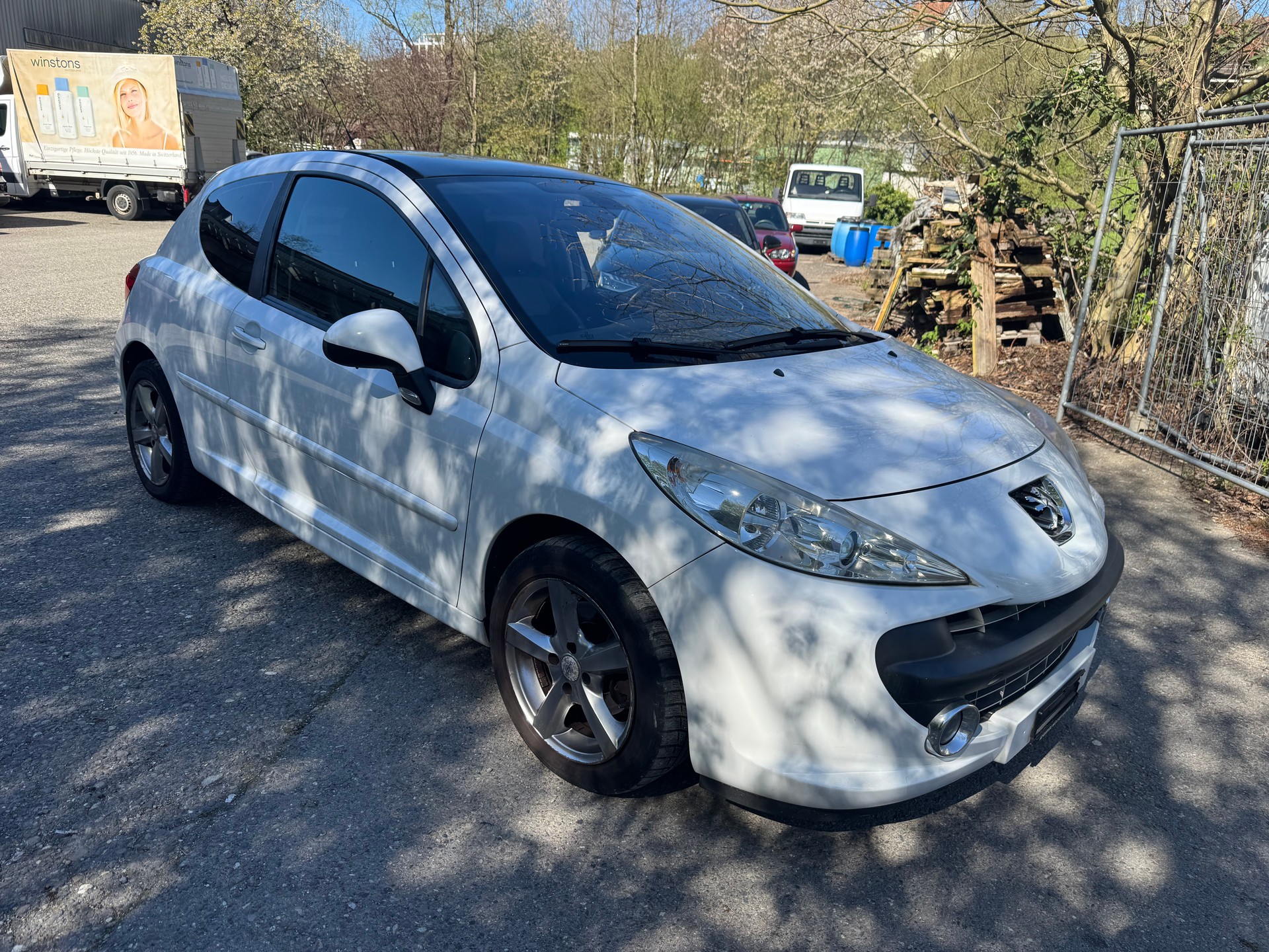 PEUGEOT 207 1.6 16V Turbo Sport-image-1