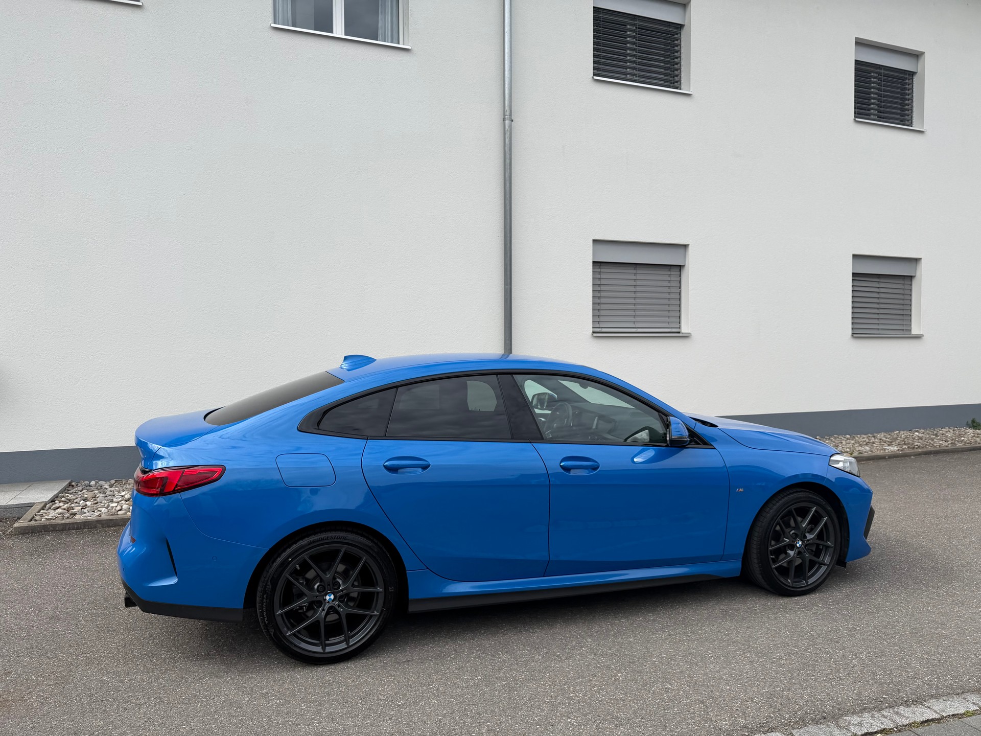 BMW 218d Gran Coupé Steptronic-image-4