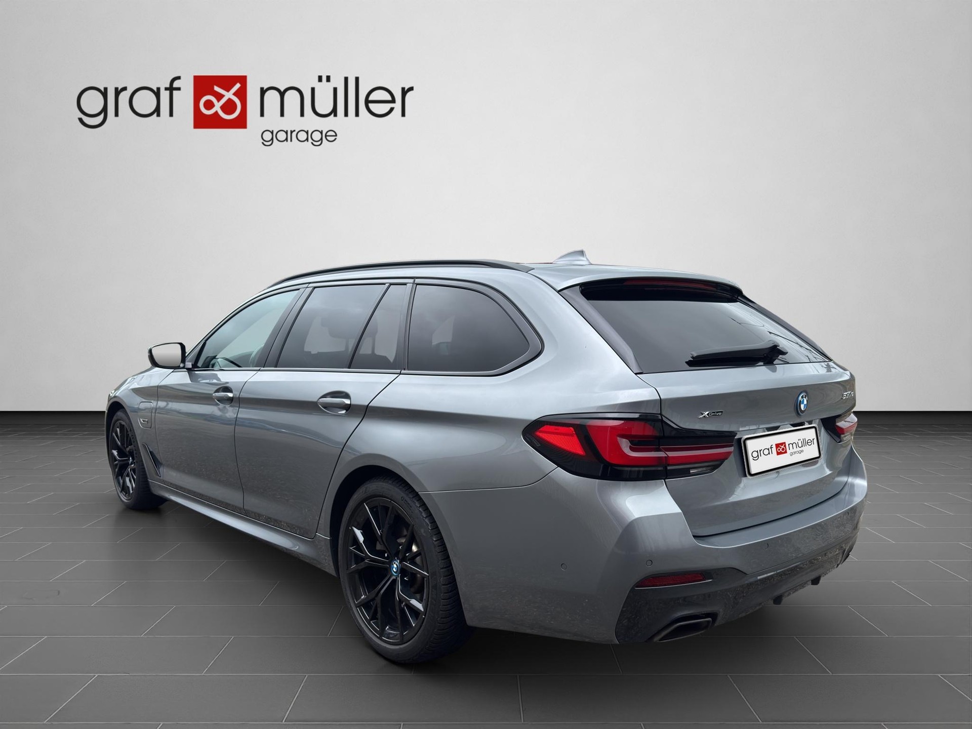 BMW 530e xDrive paddles-image-17