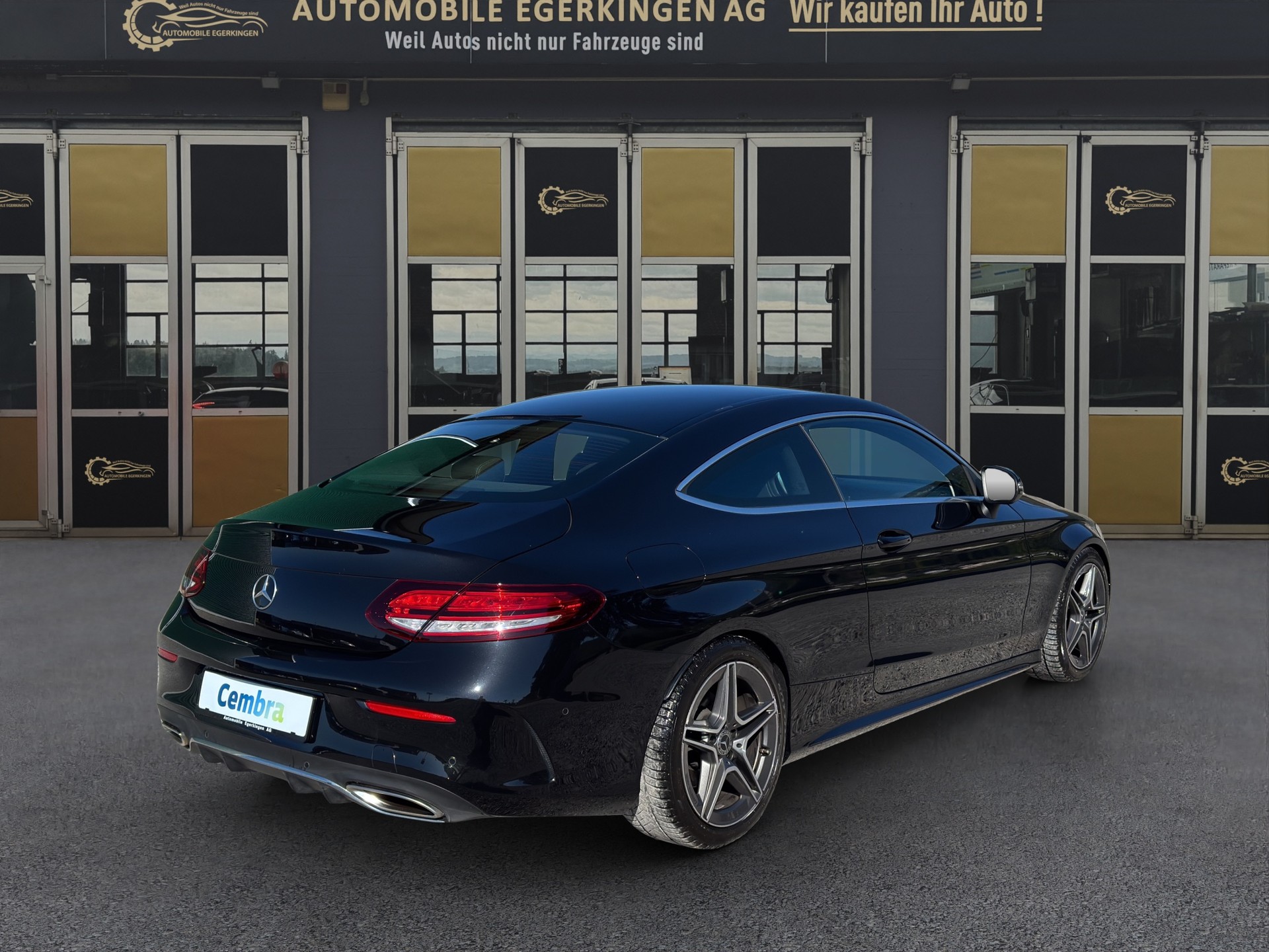 MERCEDES-BENZ C 180 Coupé AMG Line-image-4