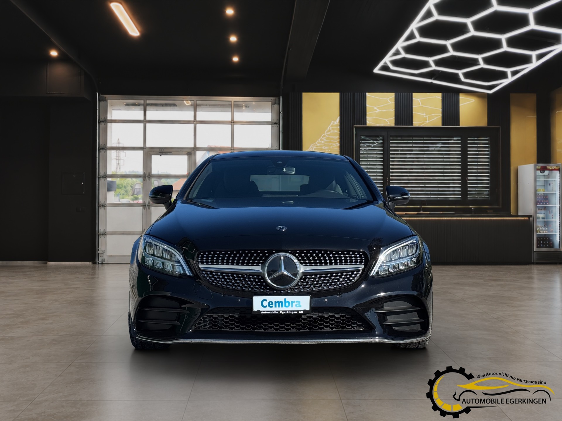 MERCEDES-BENZ C 180 Coupé AMG Line-image-1