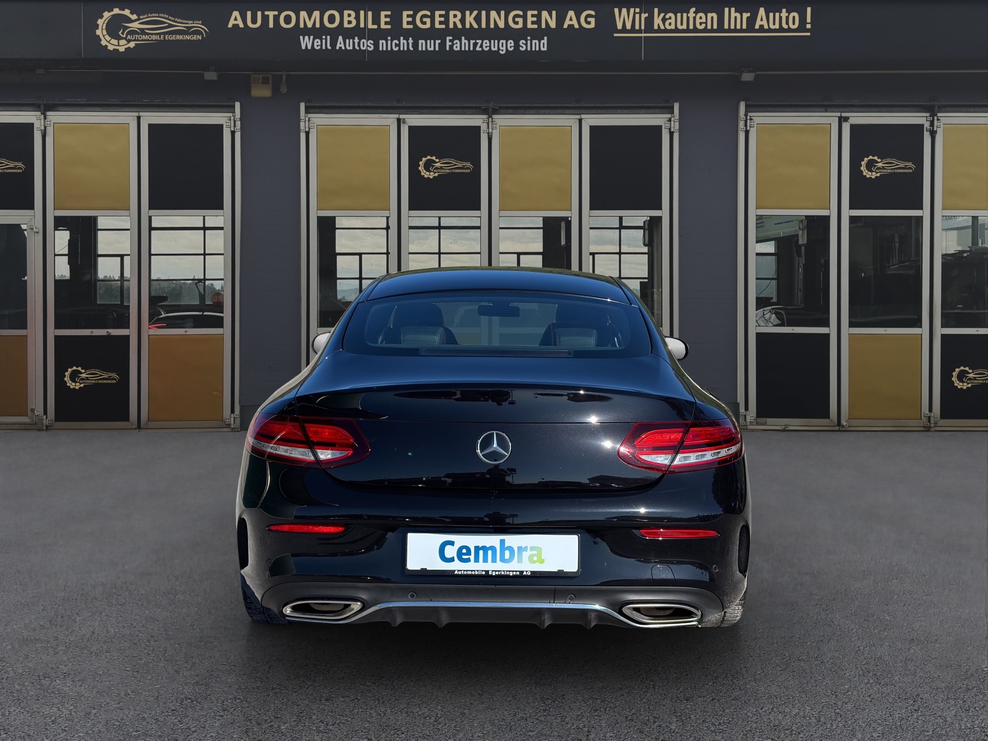 MERCEDES-BENZ C 180 Coupé AMG Line-image-5