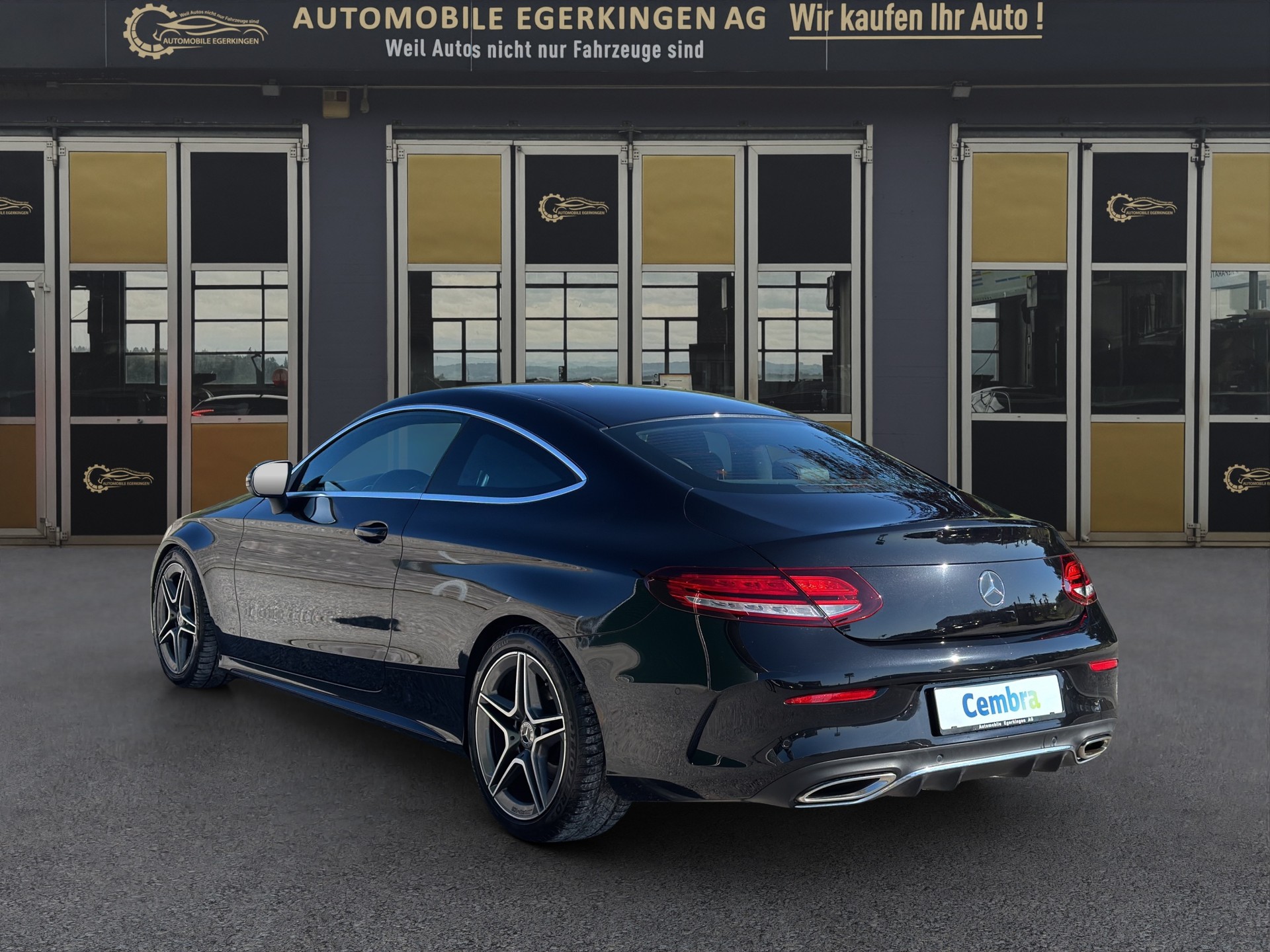 MERCEDES-BENZ C 180 Coupé AMG Line-image-6