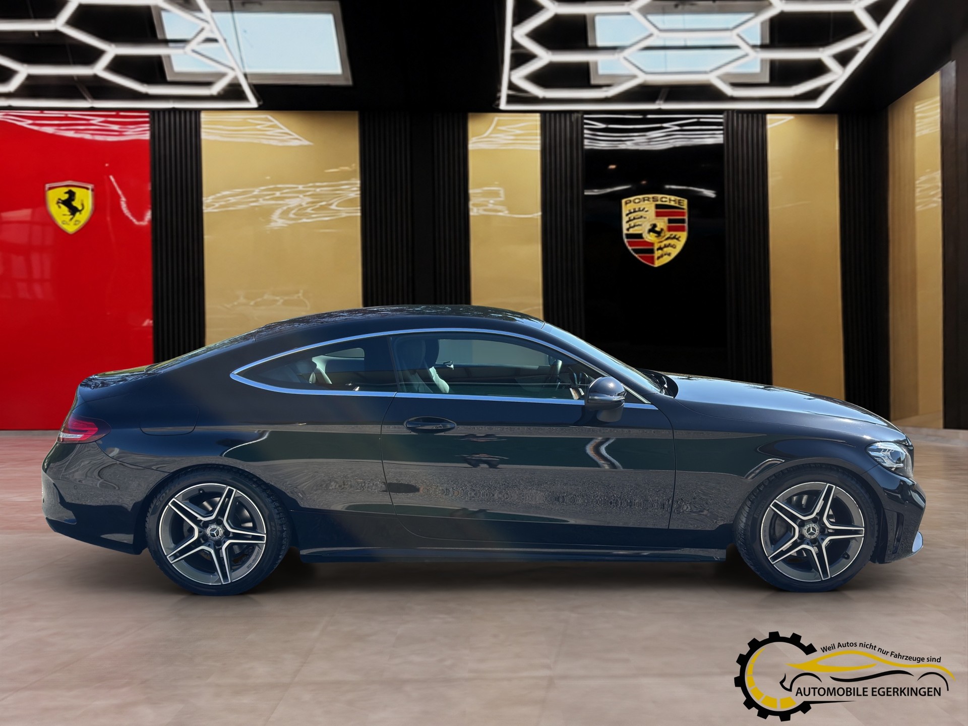 MERCEDES-BENZ C 180 Coupé AMG Line-image-3