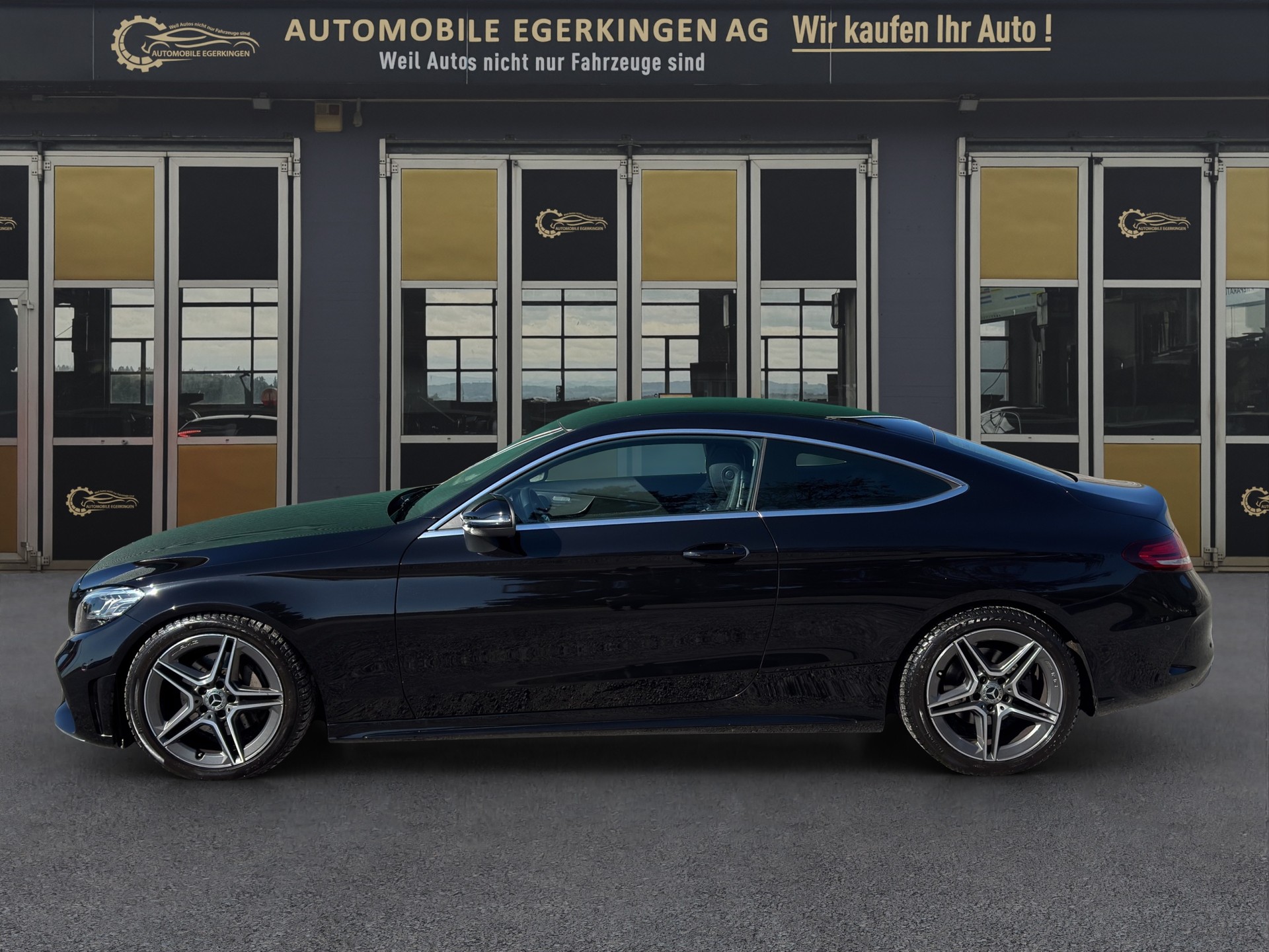 MERCEDES-BENZ C 180 Coupé AMG Line-image-7