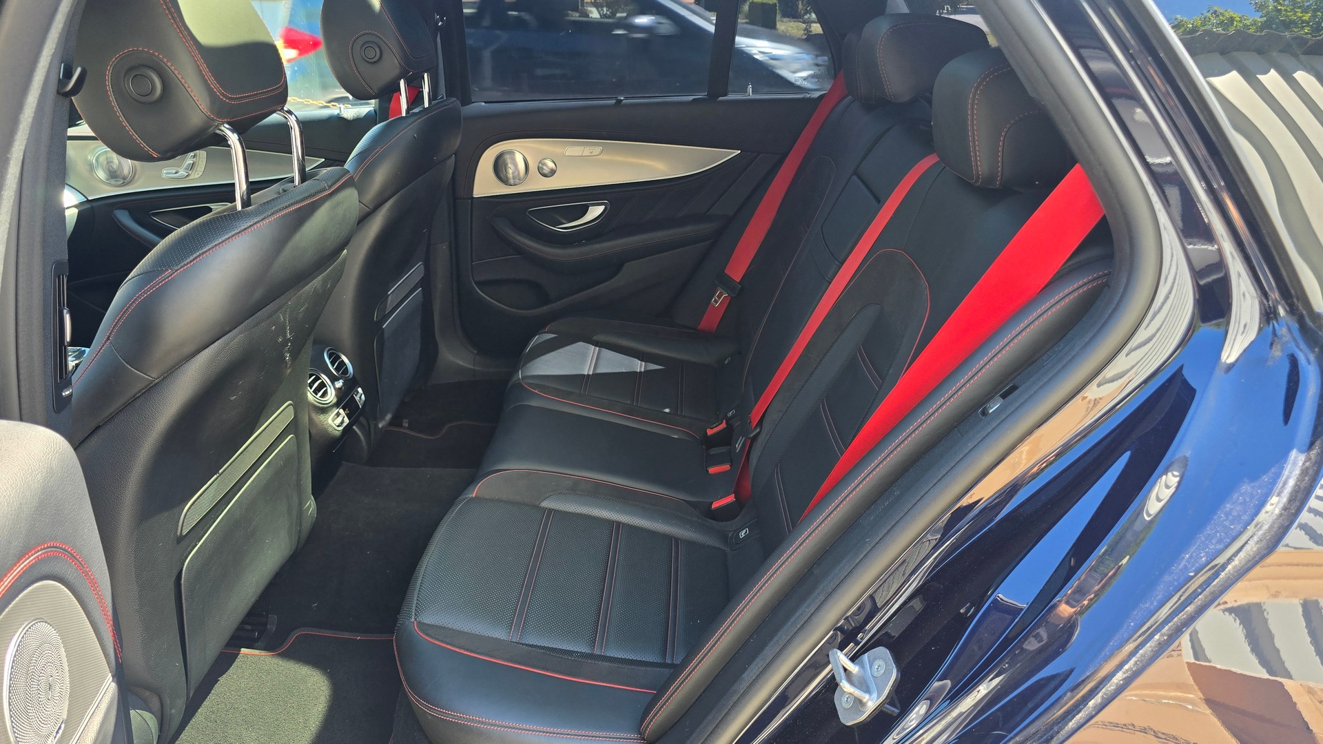 MERCEDES-BENZ E 43 AMG 4 Matic 9G-Tronic-image-12