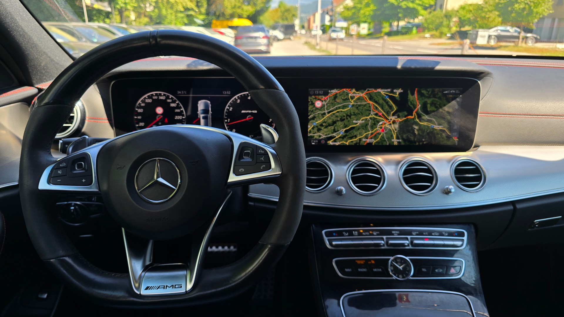 MERCEDES-BENZ E 43 AMG 4 Matic 9G-Tronic-image-9