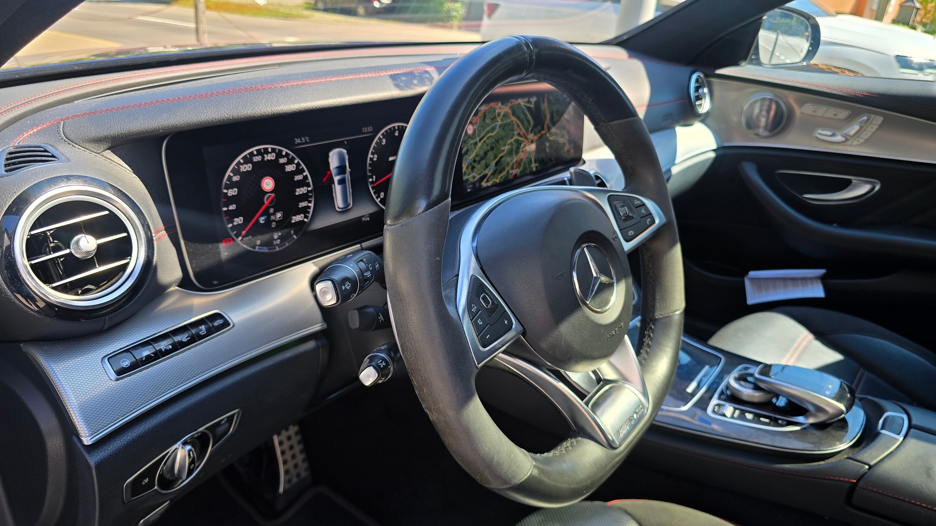 MERCEDES-BENZ E 43 AMG 4 Matic 9G-Tronic-image-11