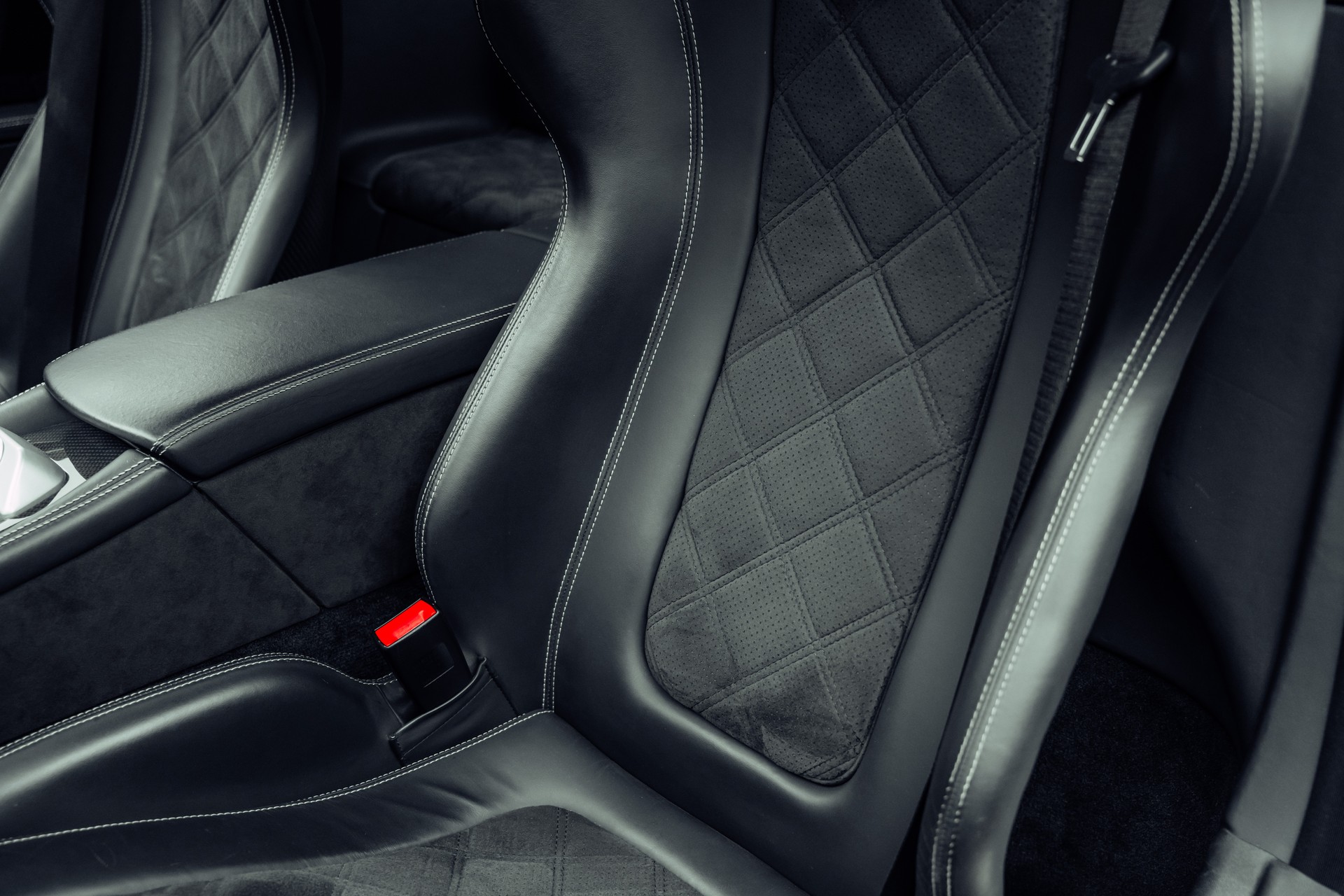 MERCEDES-BENZ SL 65 AMG Black Series Speedshift-image-16