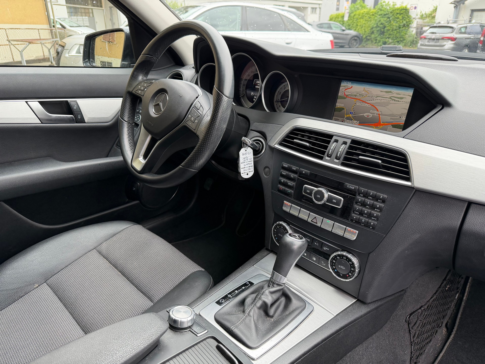MERCEDES-BENZ C 180 Avantgarde 7G-Tronic-image-11