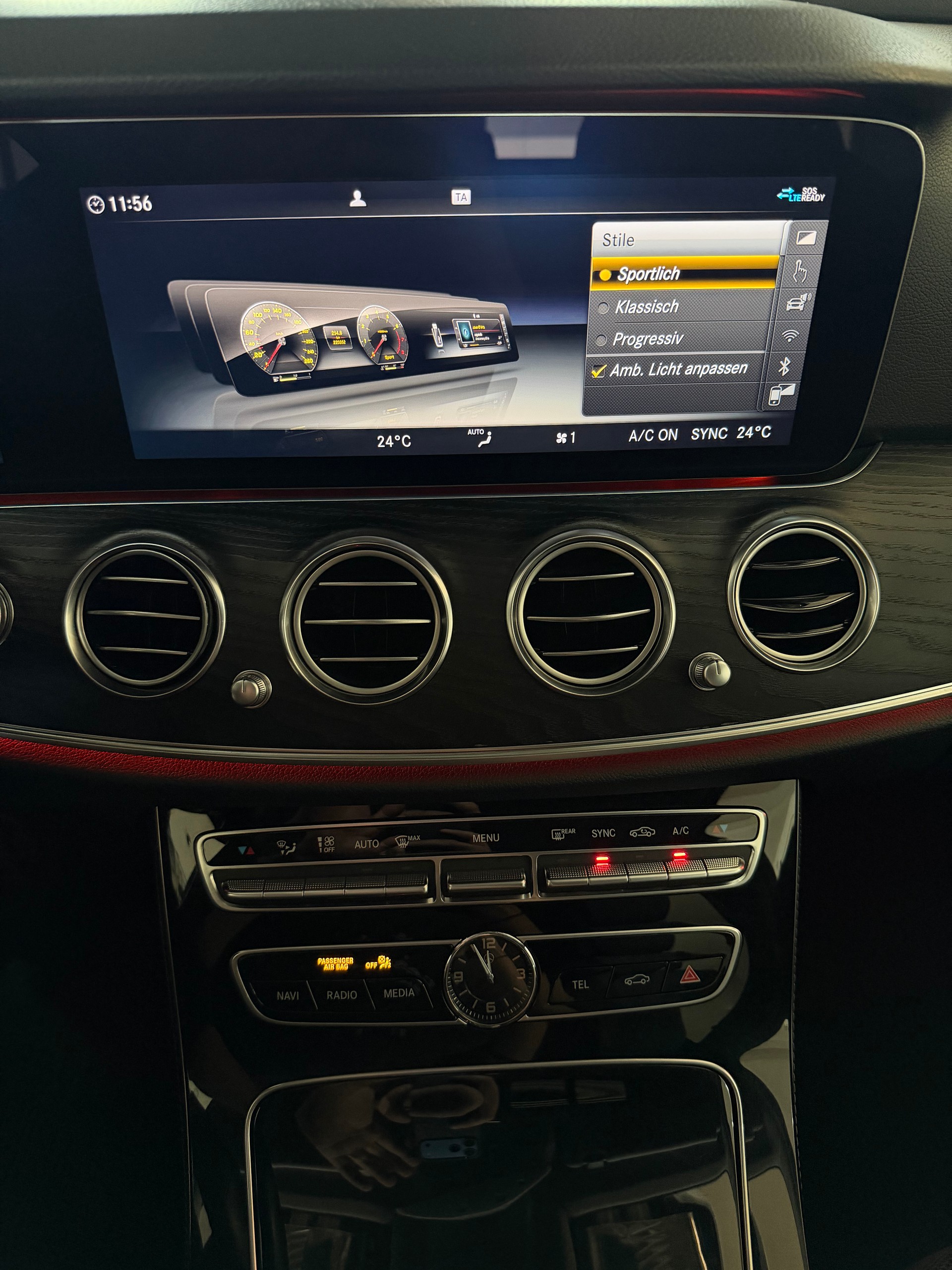 MERCEDES-BENZ E 400 d 4Matic Exclusive 9G-Tronic-image-20