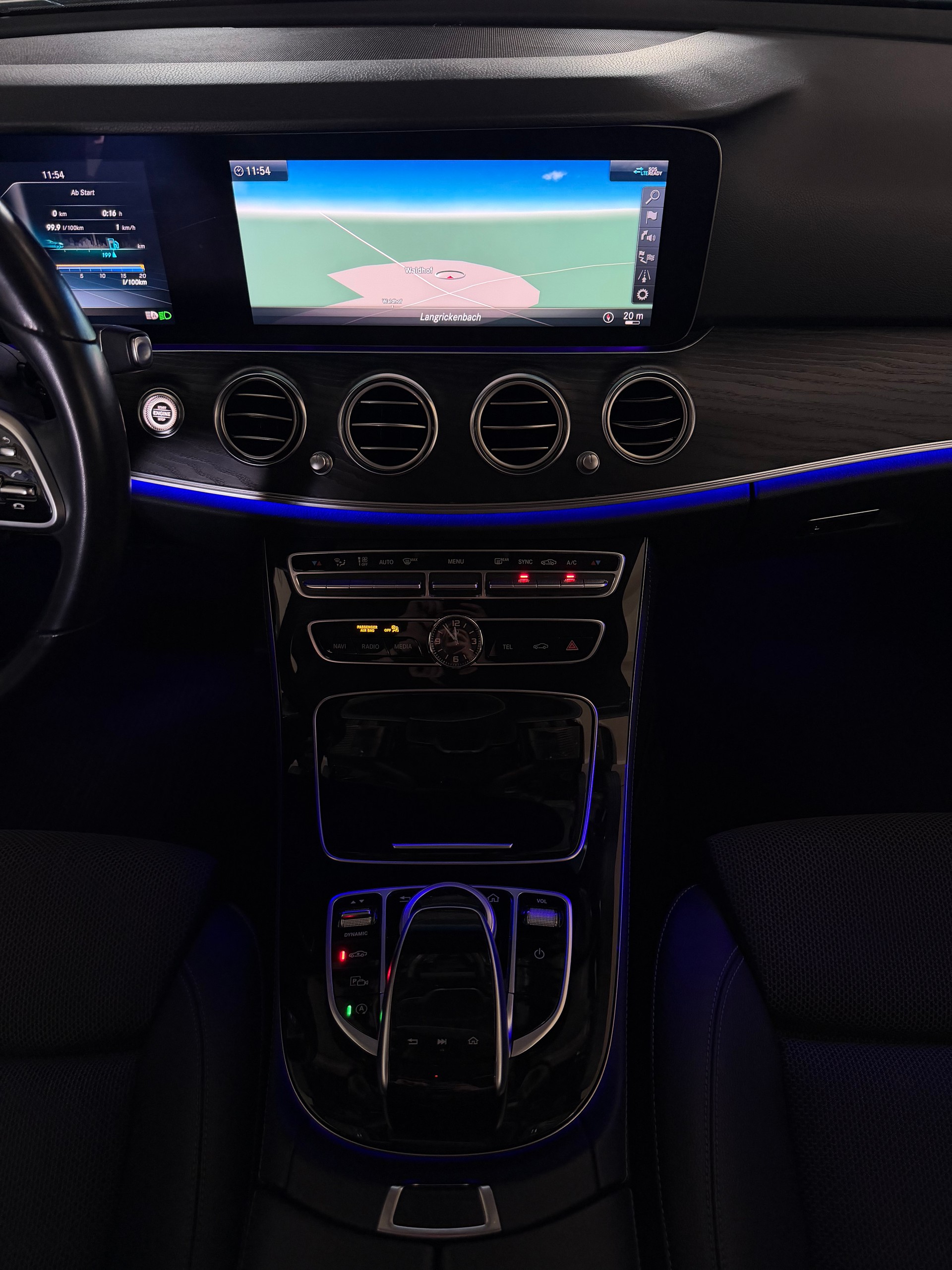 MERCEDES-BENZ E 400 d 4Matic Exclusive 9G-Tronic-image-8
