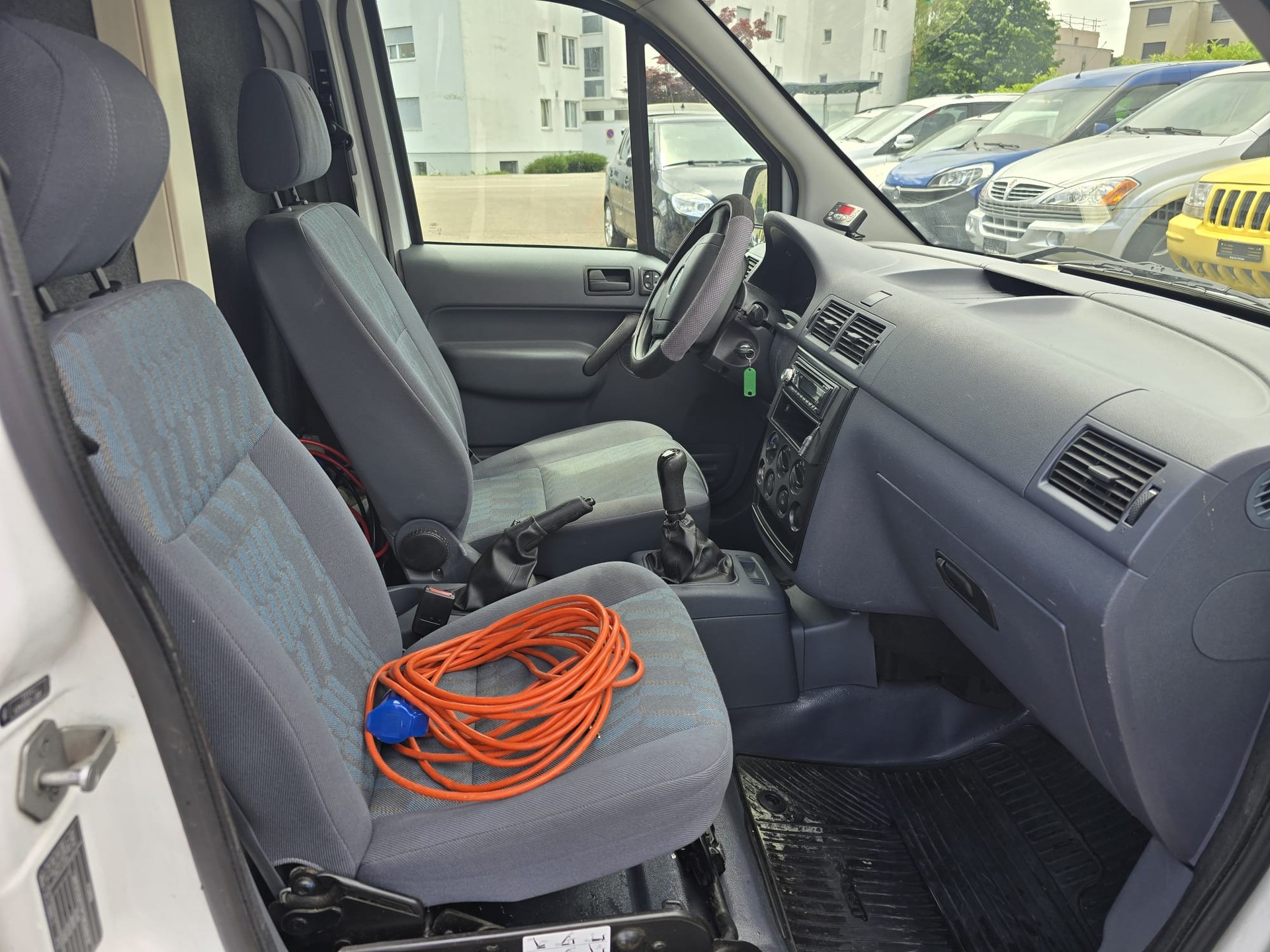 FORD Transit Connect T 220 TDCi 1.8 Kühltransporter-image-4