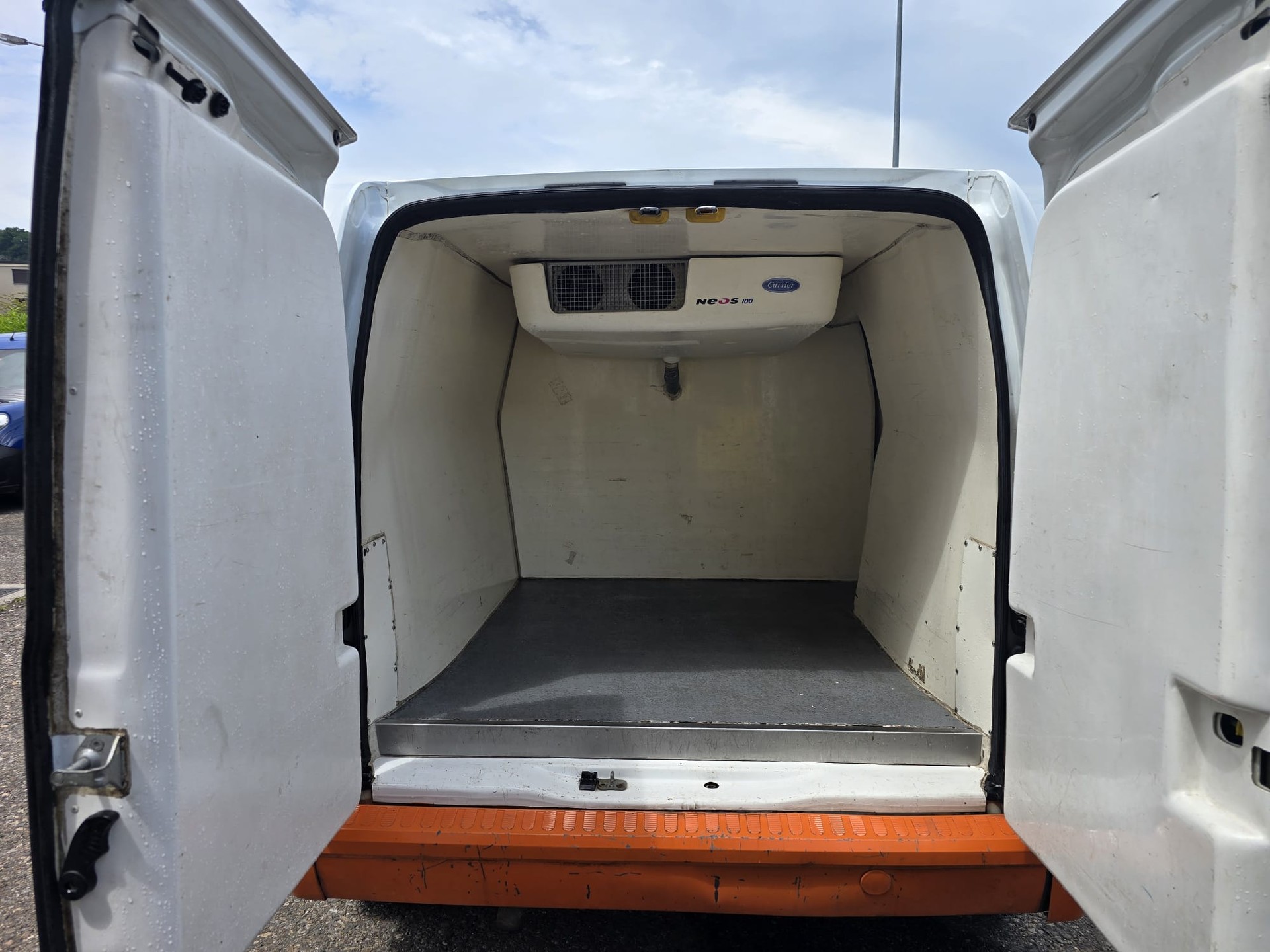 FORD Transit Connect T 220 TDCi 1.8 Kühltransporter-image-5