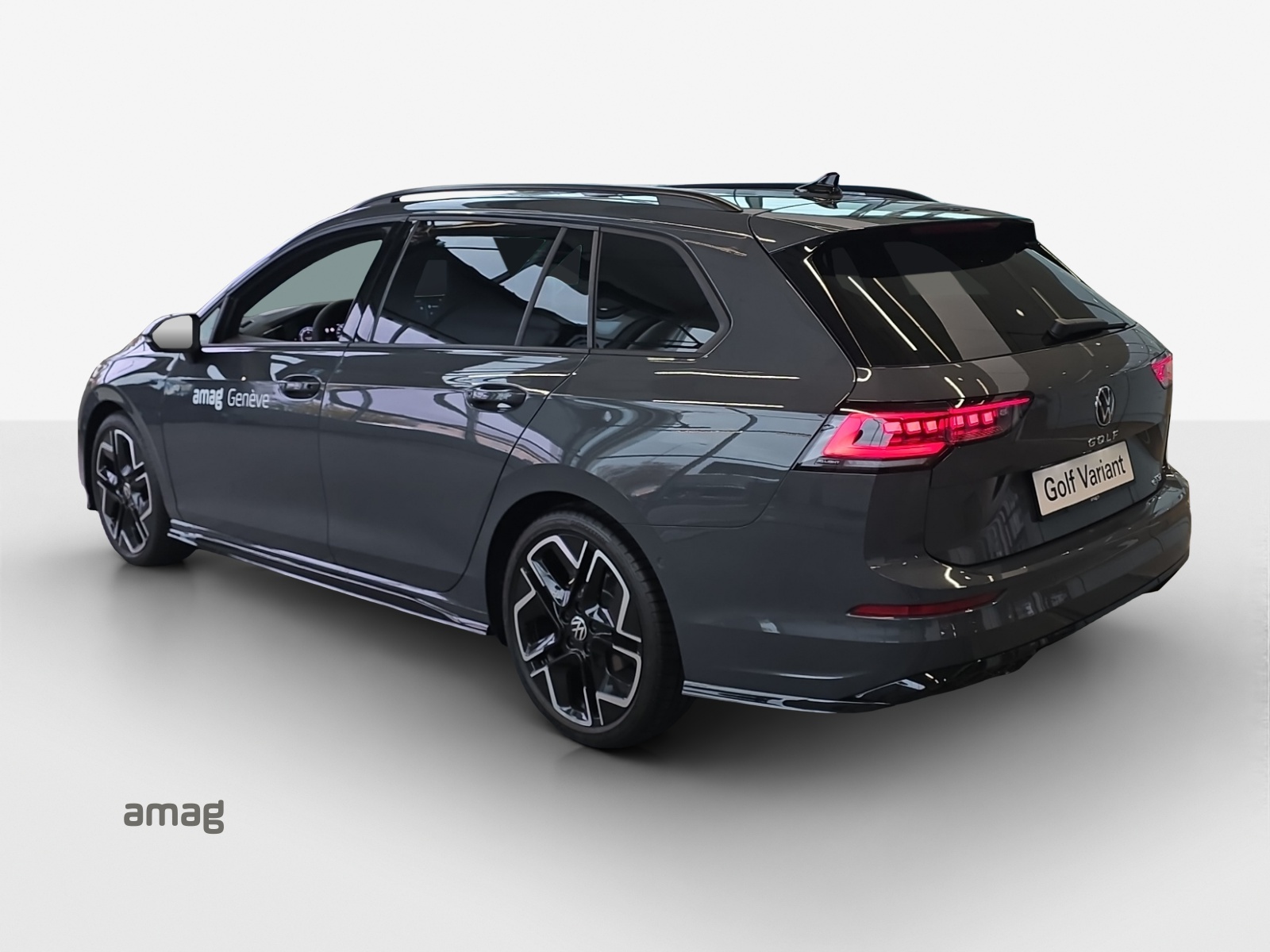 VW Golf Variant 1.5 eTSI mHEV R-Line-image-2