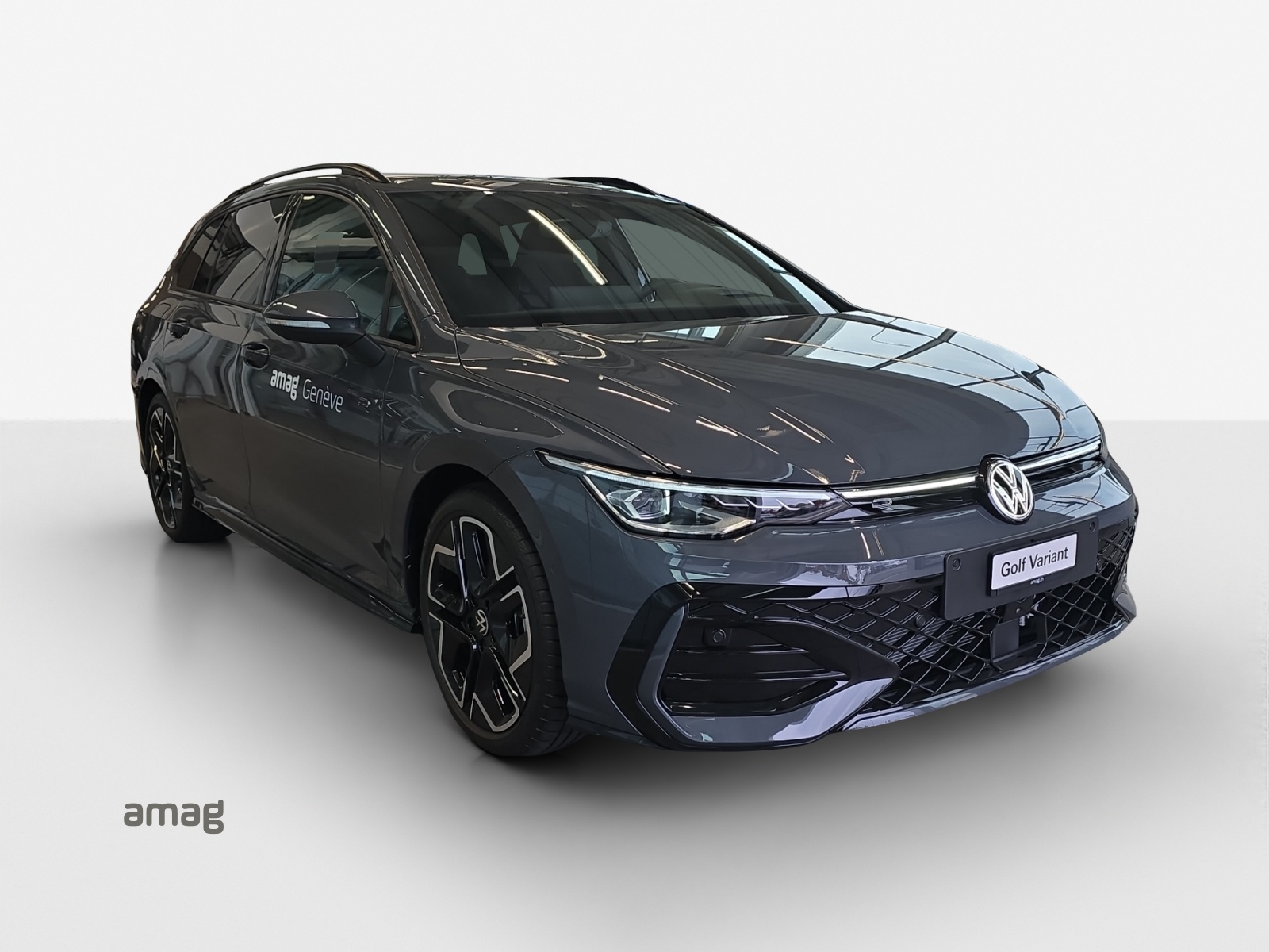 VW Golf Variant 1.5 eTSI mHEV R-Line-image-5