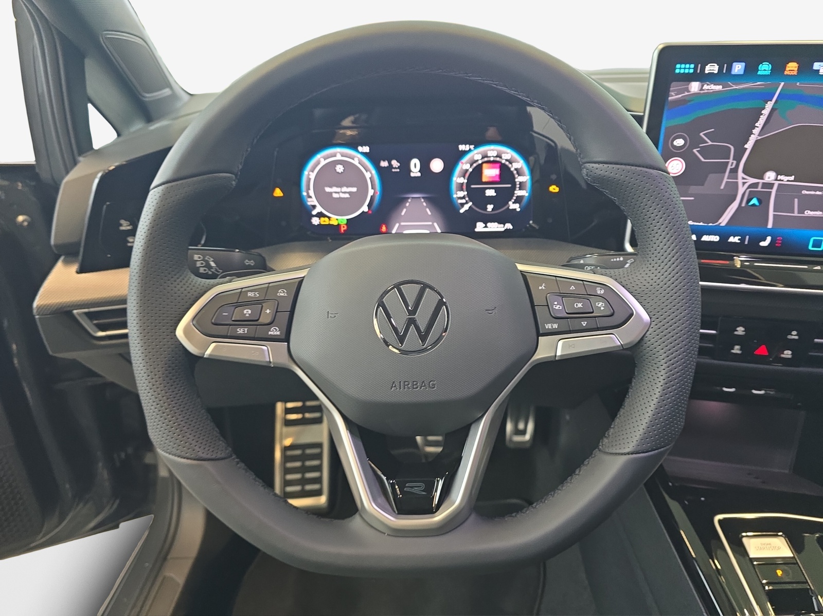 VW Golf Variant 1.5 eTSI mHEV R-Line-image-9