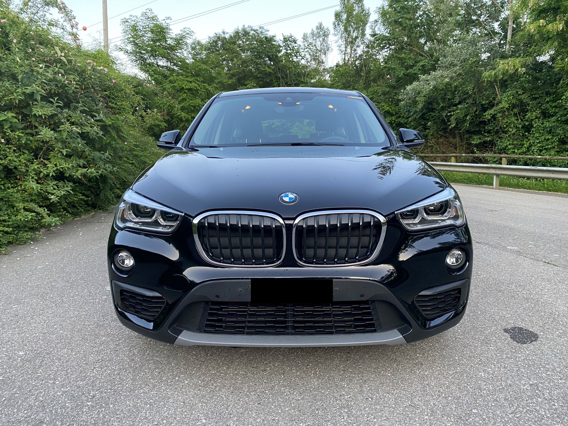 BMW 18i sDrive-image-0