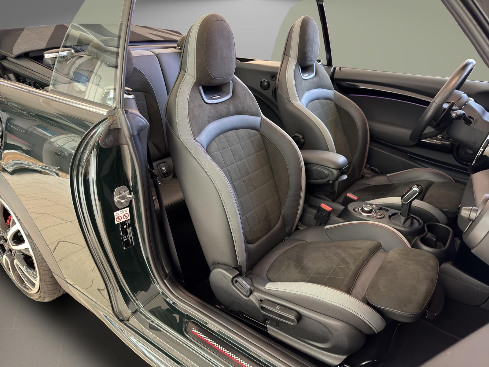 MINI Cabrio John Cooper Works-image-17