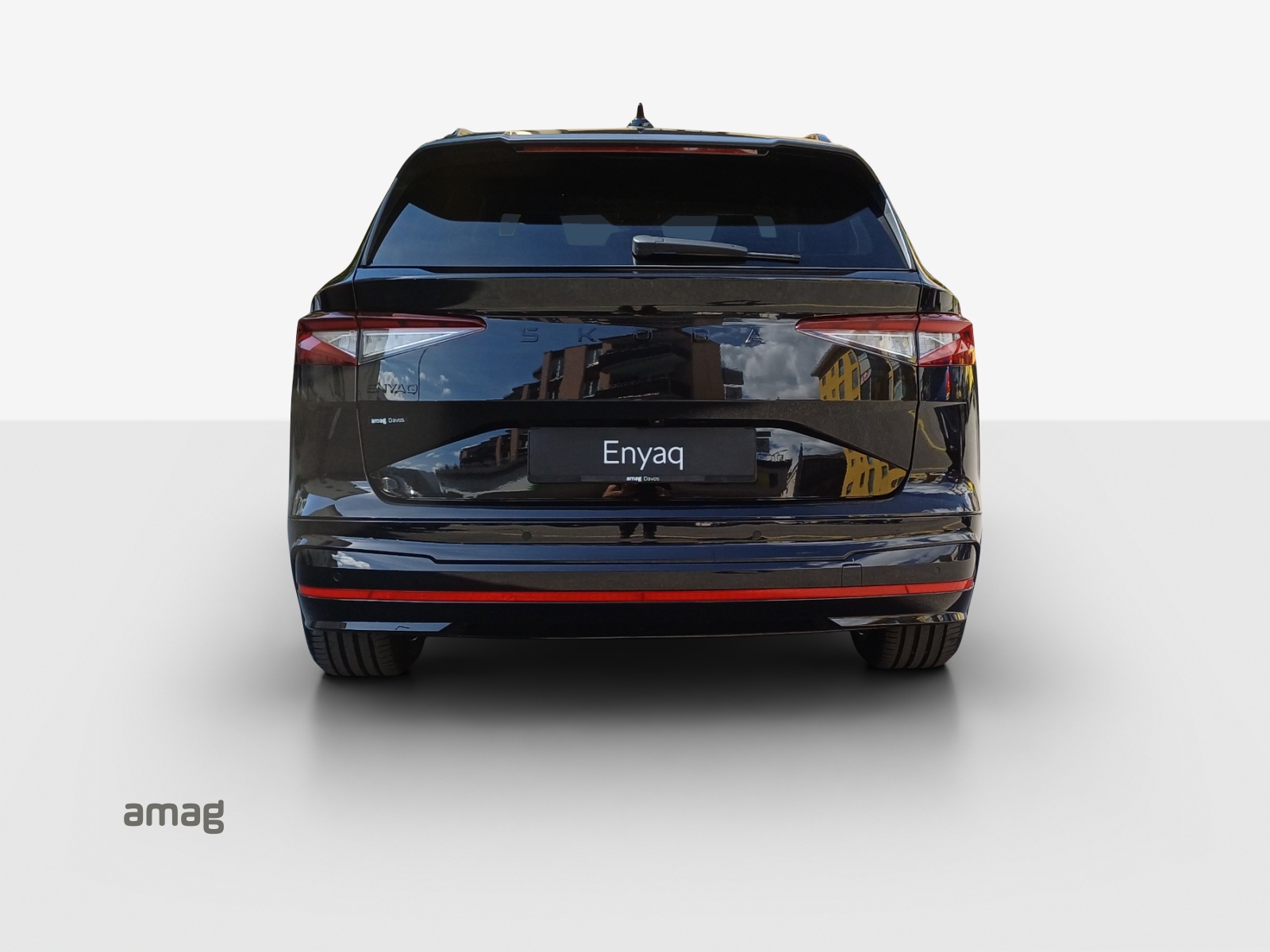 SKODA Enyaq 4x4 RS-image-3