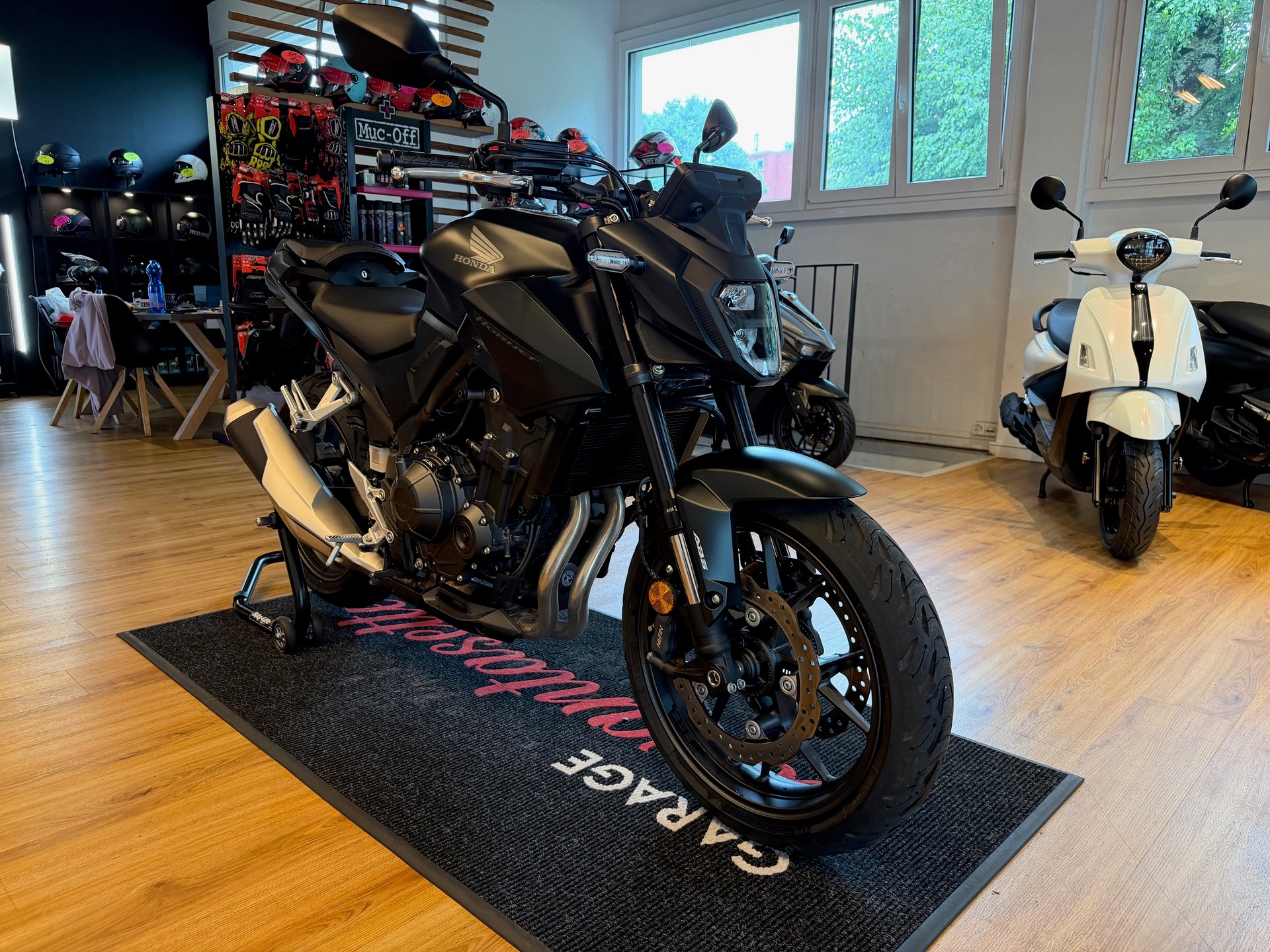 HONDA CB 500 Hornet-image-1