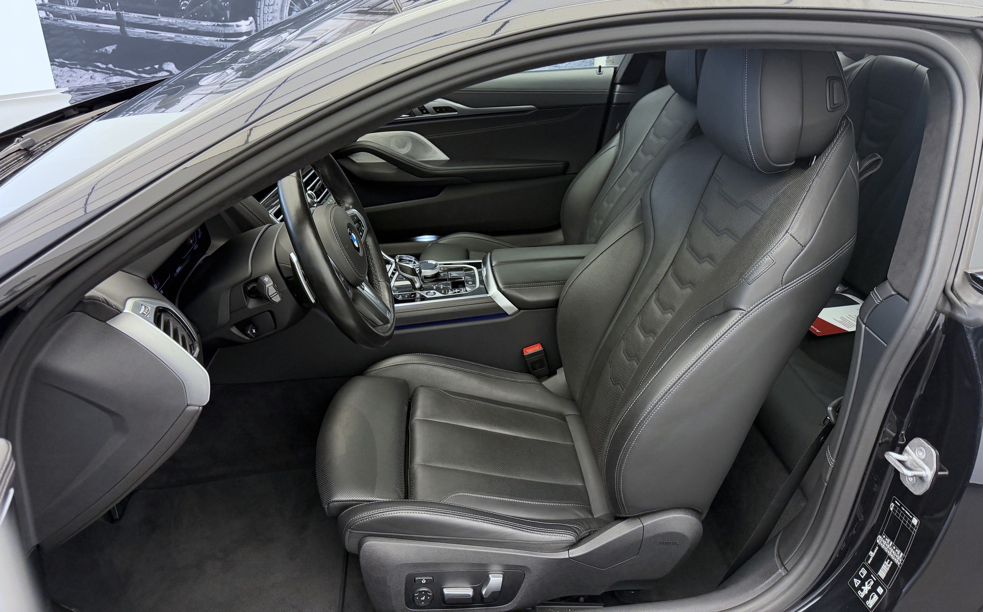 BMW M850i xDrive Steptronic-image-5