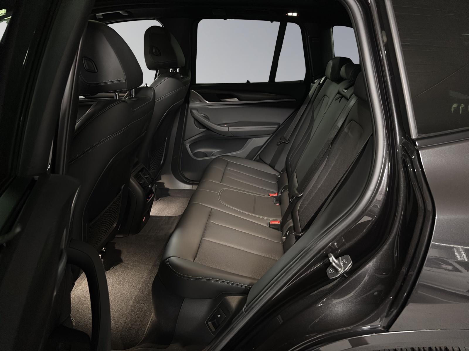 BMW X3 30i xDrive SAG-image-8