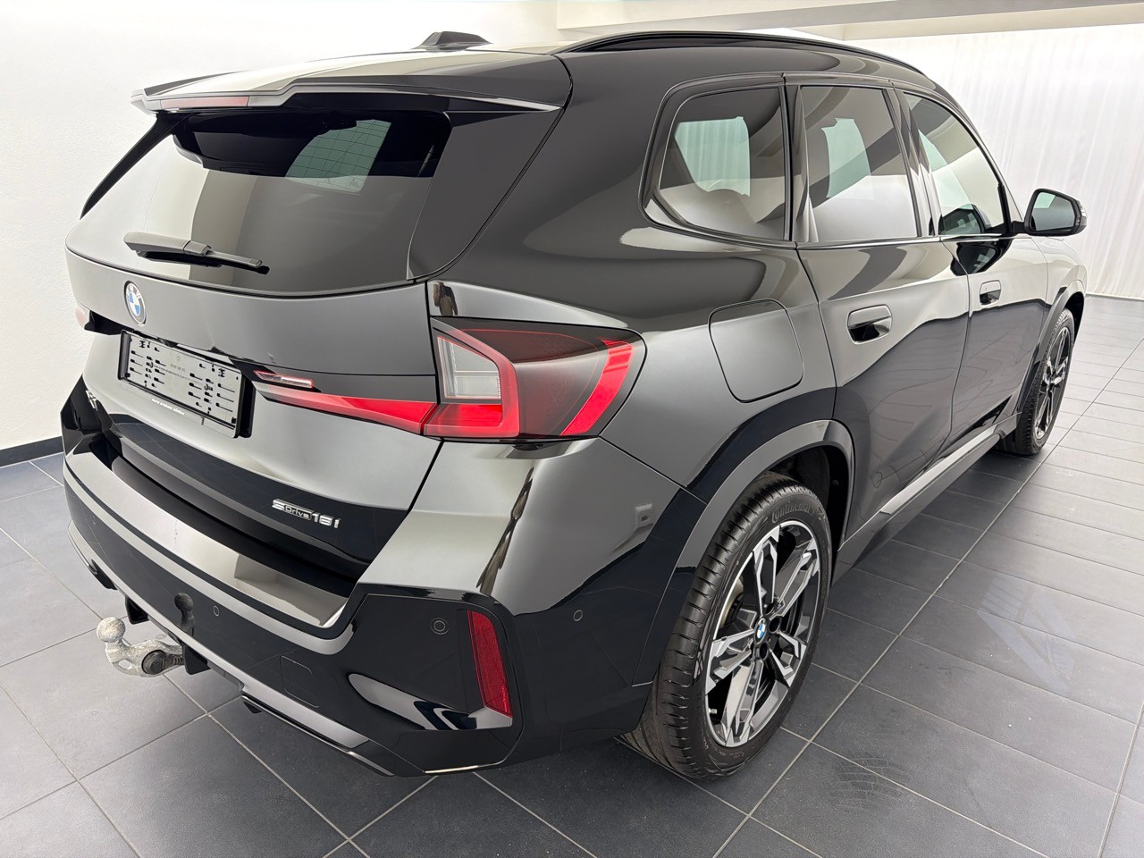 BMW X1 sDrive 18i M Sport-image-2