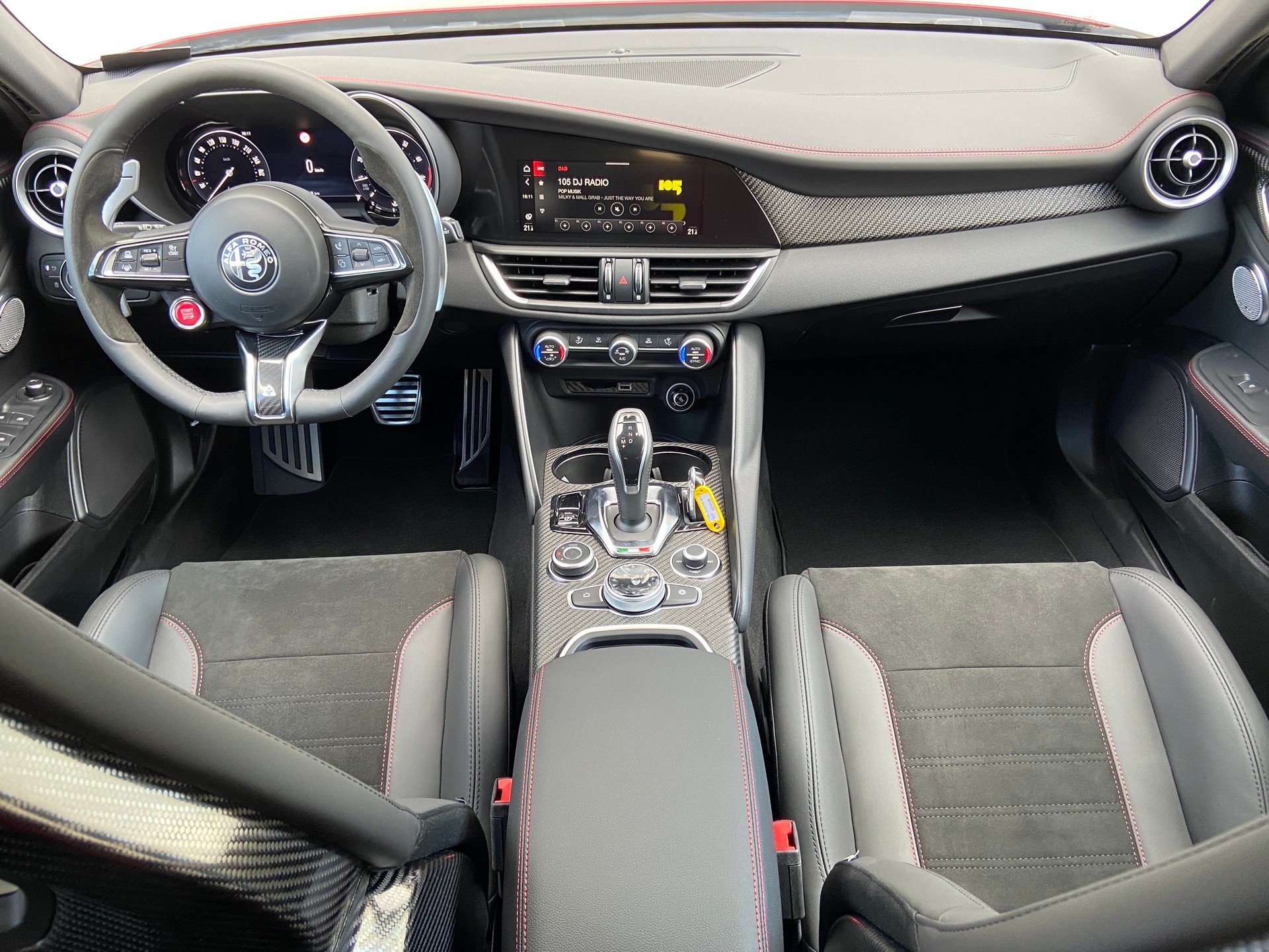 ALFA ROMEO Giulia 2.9 V6 Quadrifoglio Collezione 1 of 63-image-5