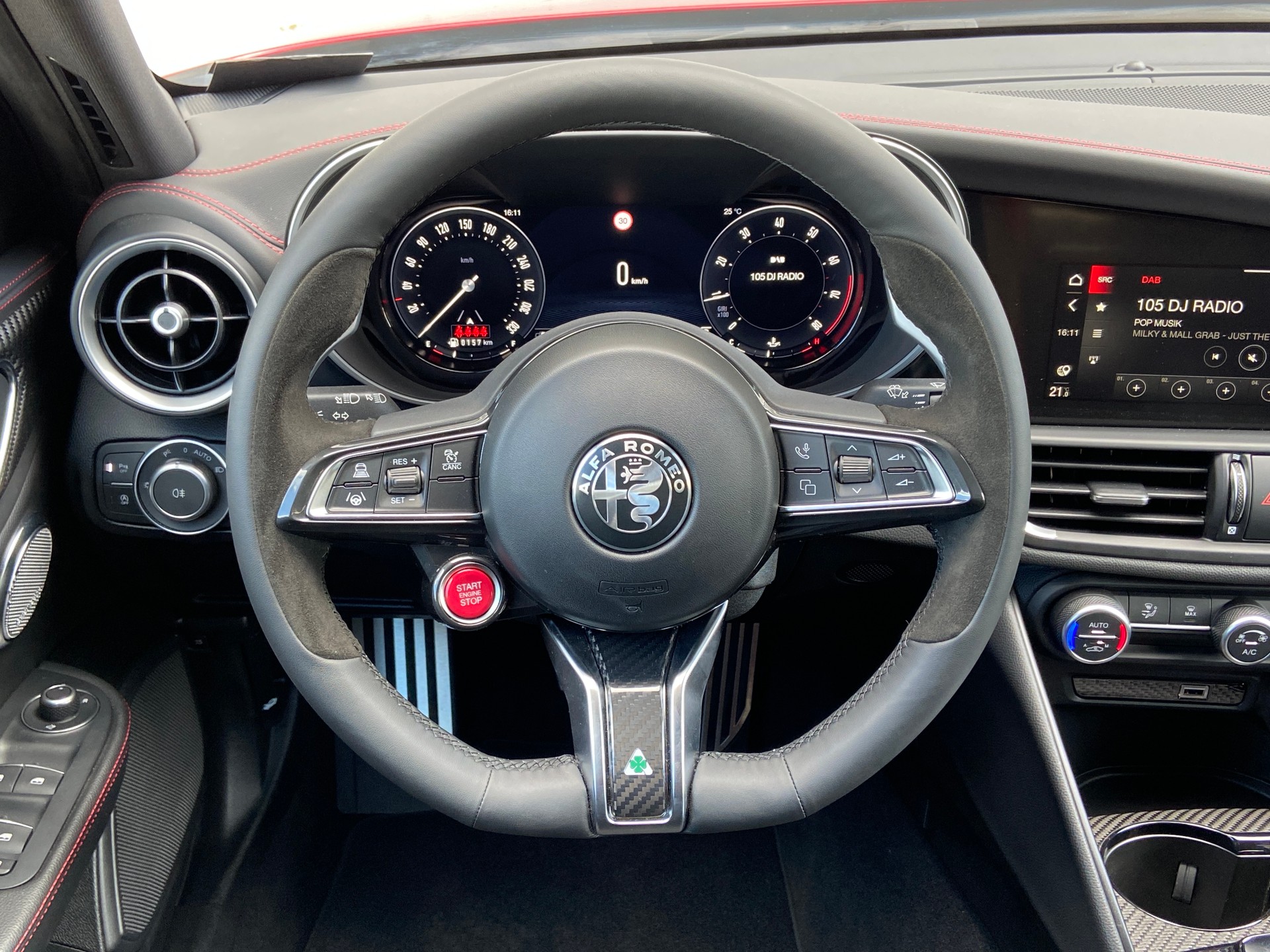 ALFA ROMEO Giulia 2.9 V6 Quadrifoglio Collezione 1 of 63-image-13