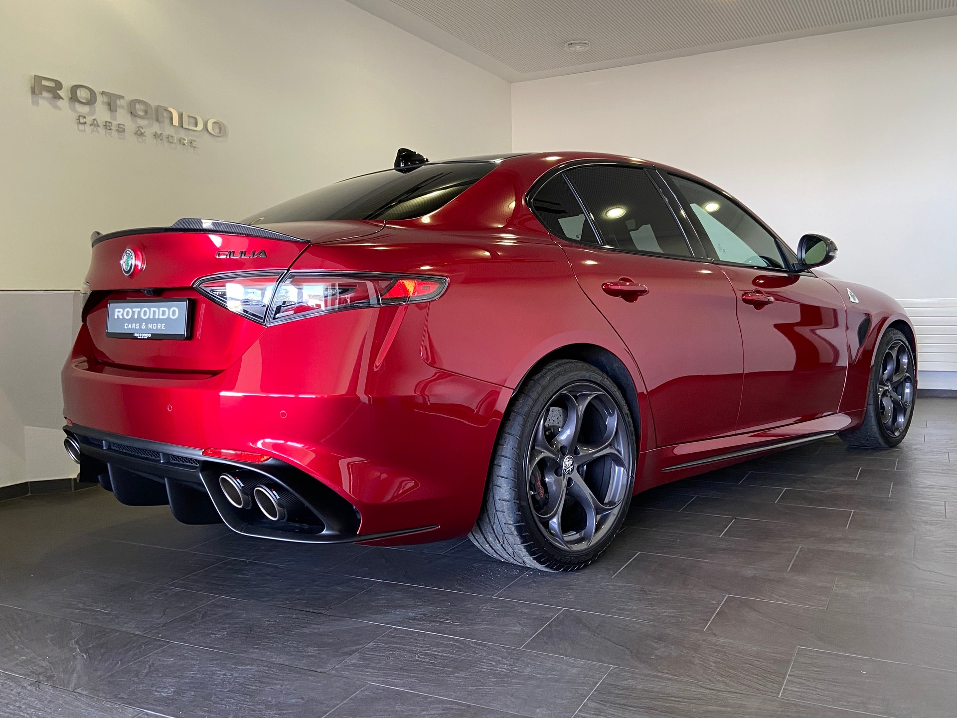 ALFA ROMEO Giulia 2.9 V6 Quadrifoglio Collezione 1 of 63-image-2