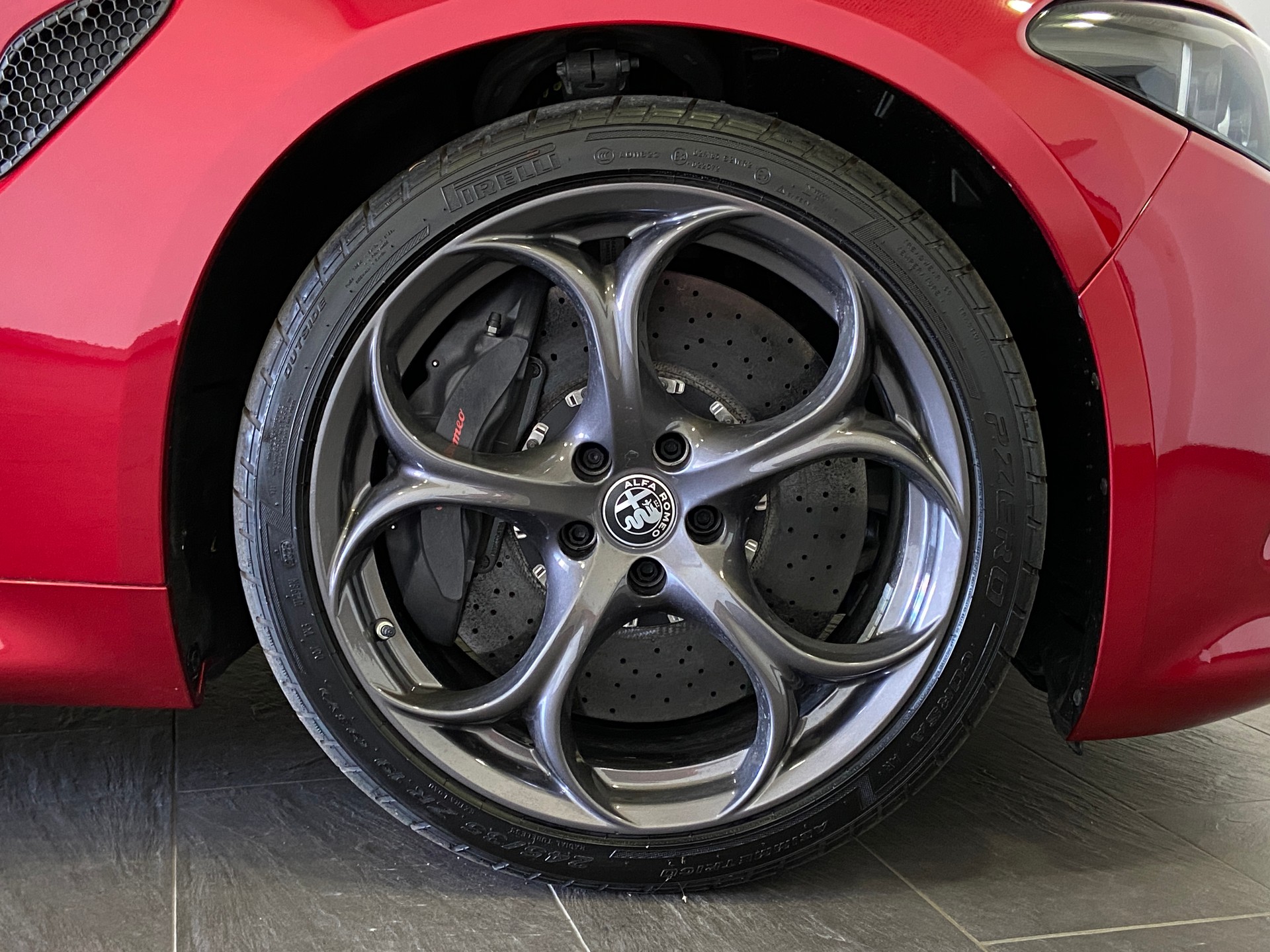 ALFA ROMEO Giulia 2.9 V6 Quadrifoglio Collezione 1 of 63-image-4