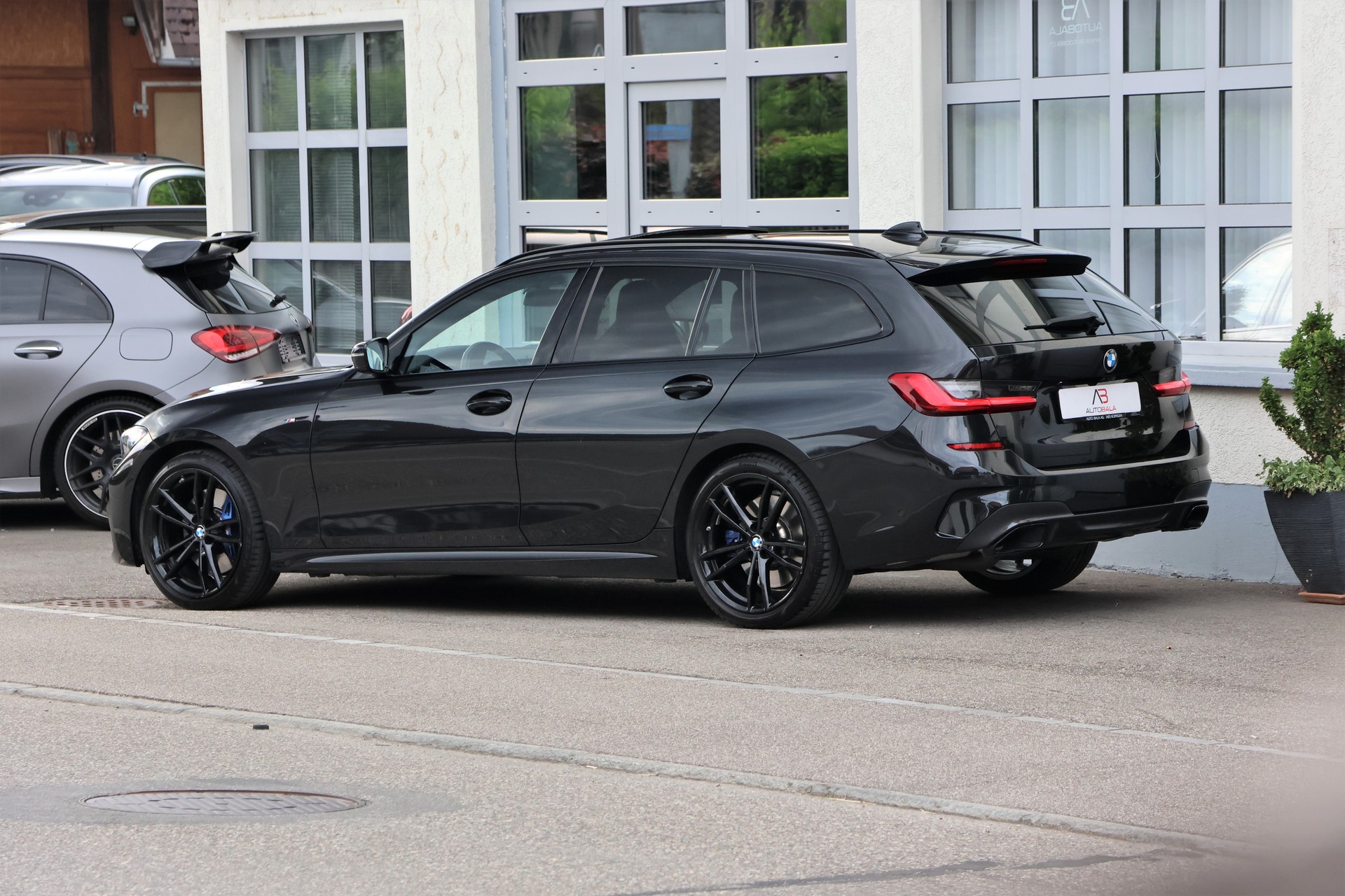 BMW M340d xDrive 48V Touring Steptronic Sport (CH) + 1.8T AHK-image-4