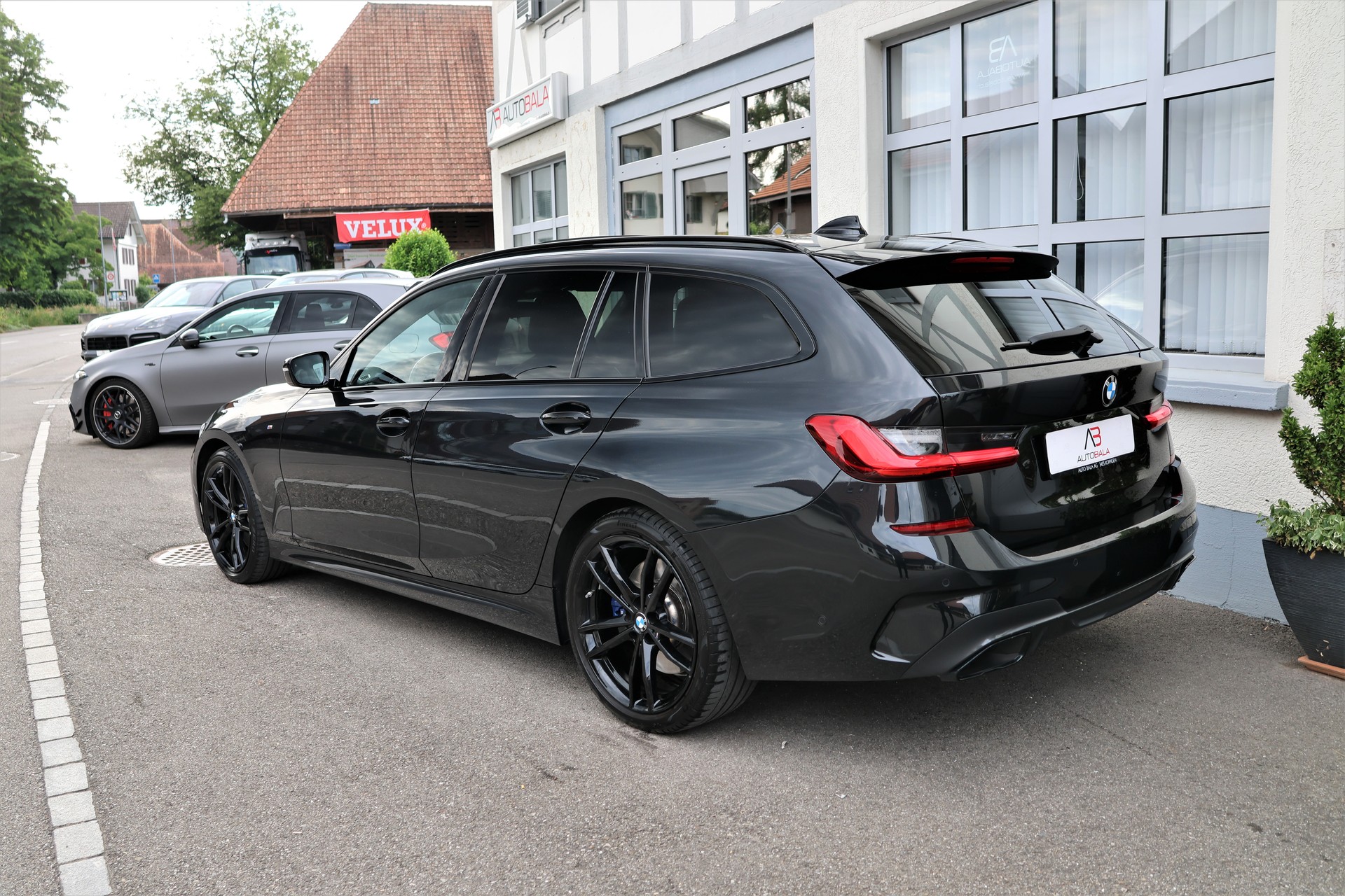 BMW M340d xDrive 48V Touring Steptronic Sport (CH) + 1.8T AHK-image-6