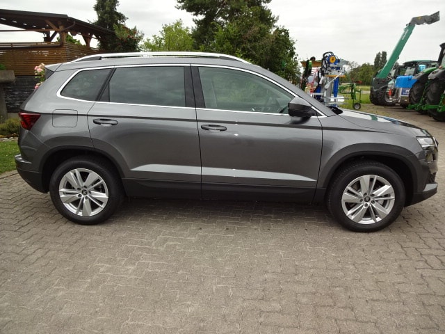 SKODA Karoq 2.0 TDI CR Selection 4x4 DSG-image-5