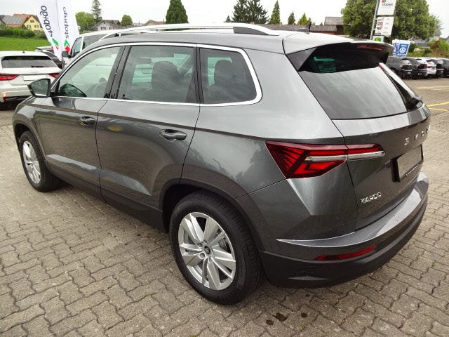 SKODA Karoq 2.0 TDI CR Selection 4x4 DSG-image-2