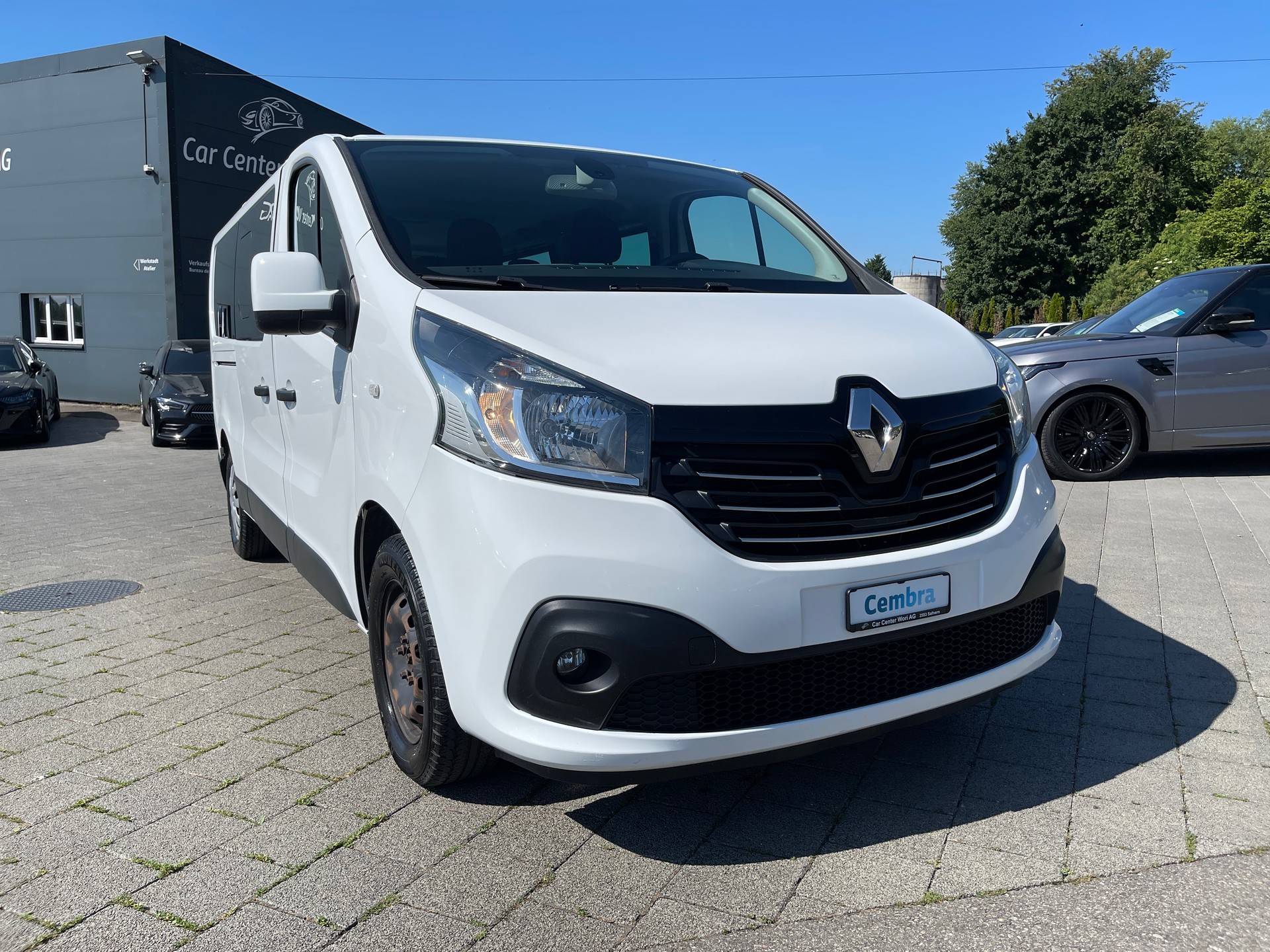 RENAULT Trafic ENERGY dCi 145 Grand Passenger Dynamique-image-5