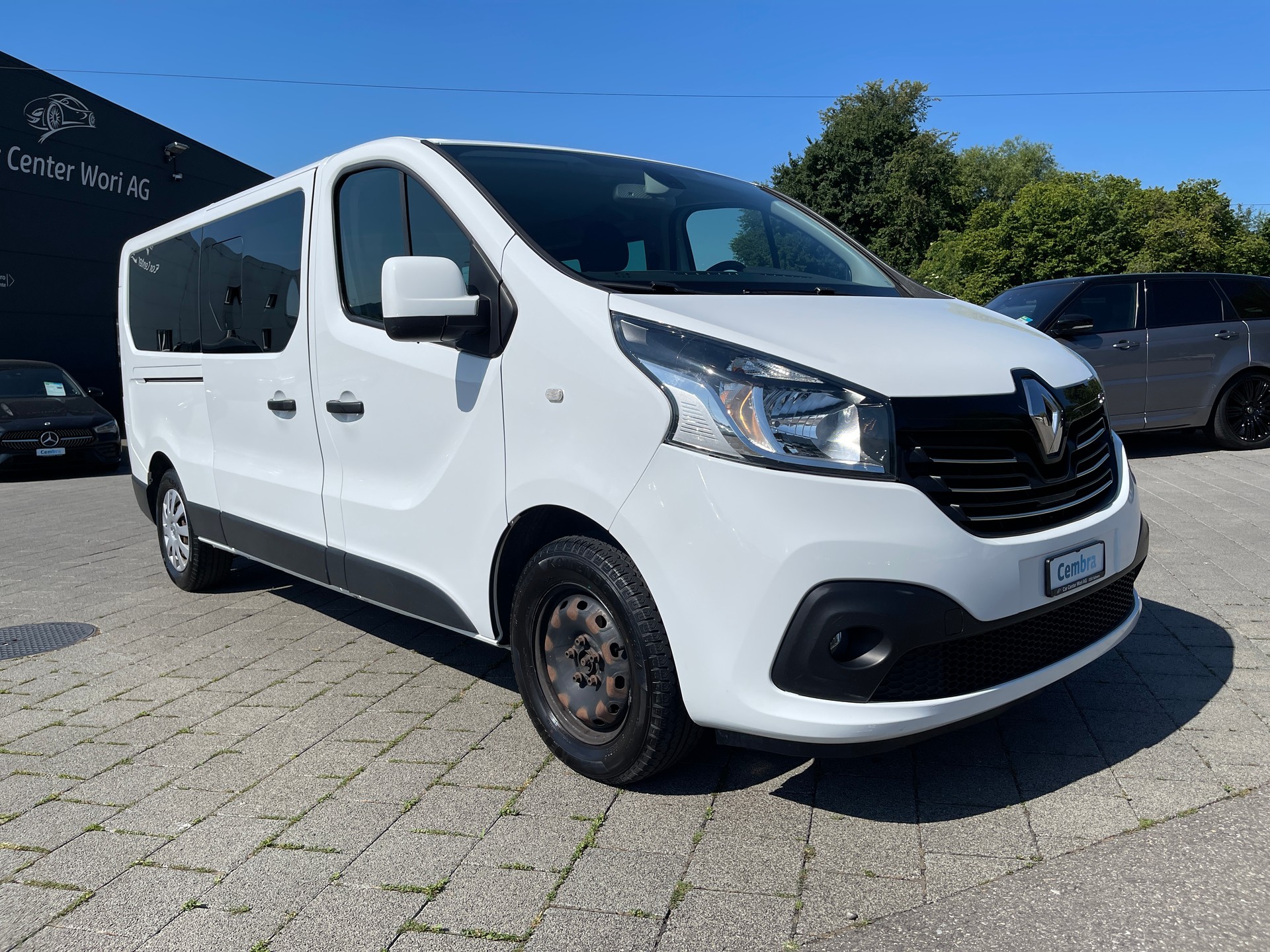 RENAULT Trafic ENERGY dCi 145 Grand Passenger Dynamique-image-4