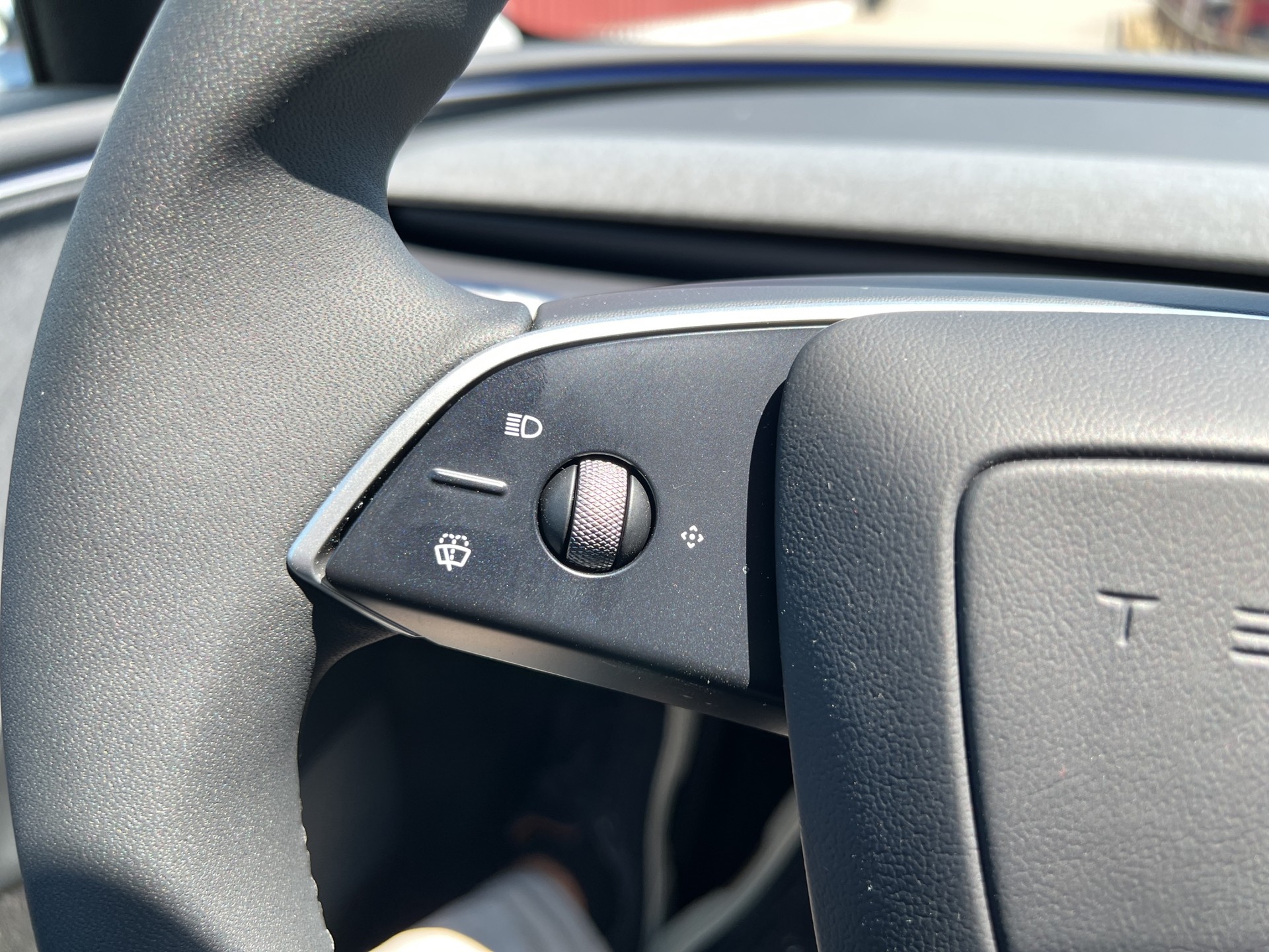 TESLA Model 3 Long Range Dual Motor AWD-image-28