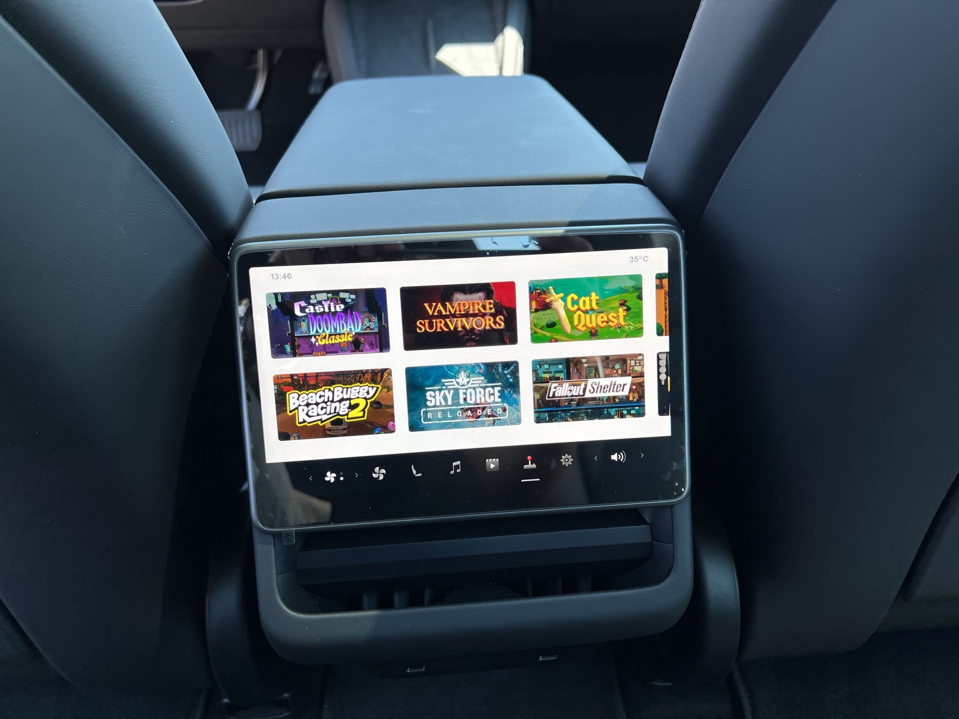TESLA Model 3 Long Range Dual Motor AWD-image-35
