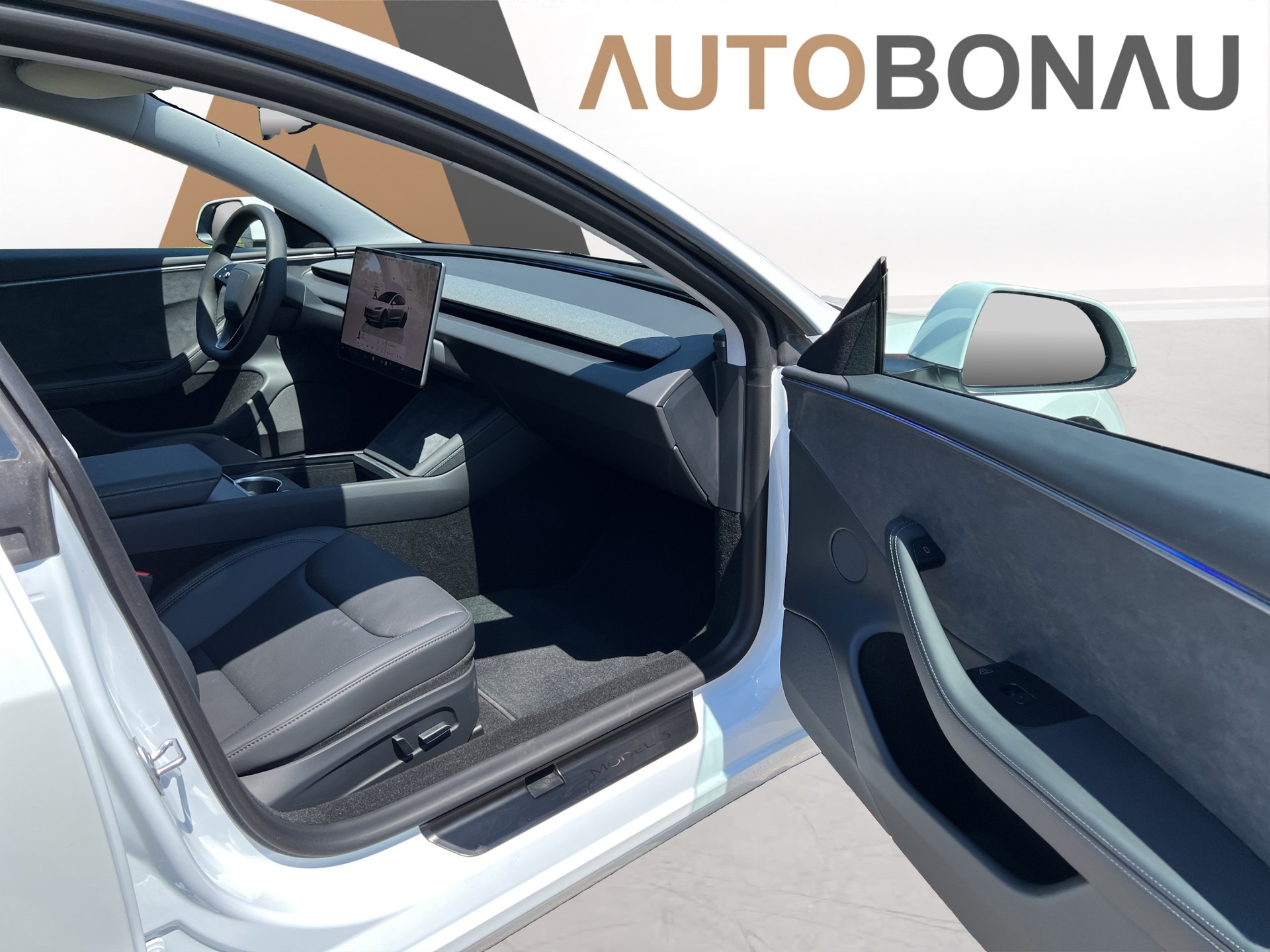 TESLA Model 3 Long Range Dual Motor AWD-image-13