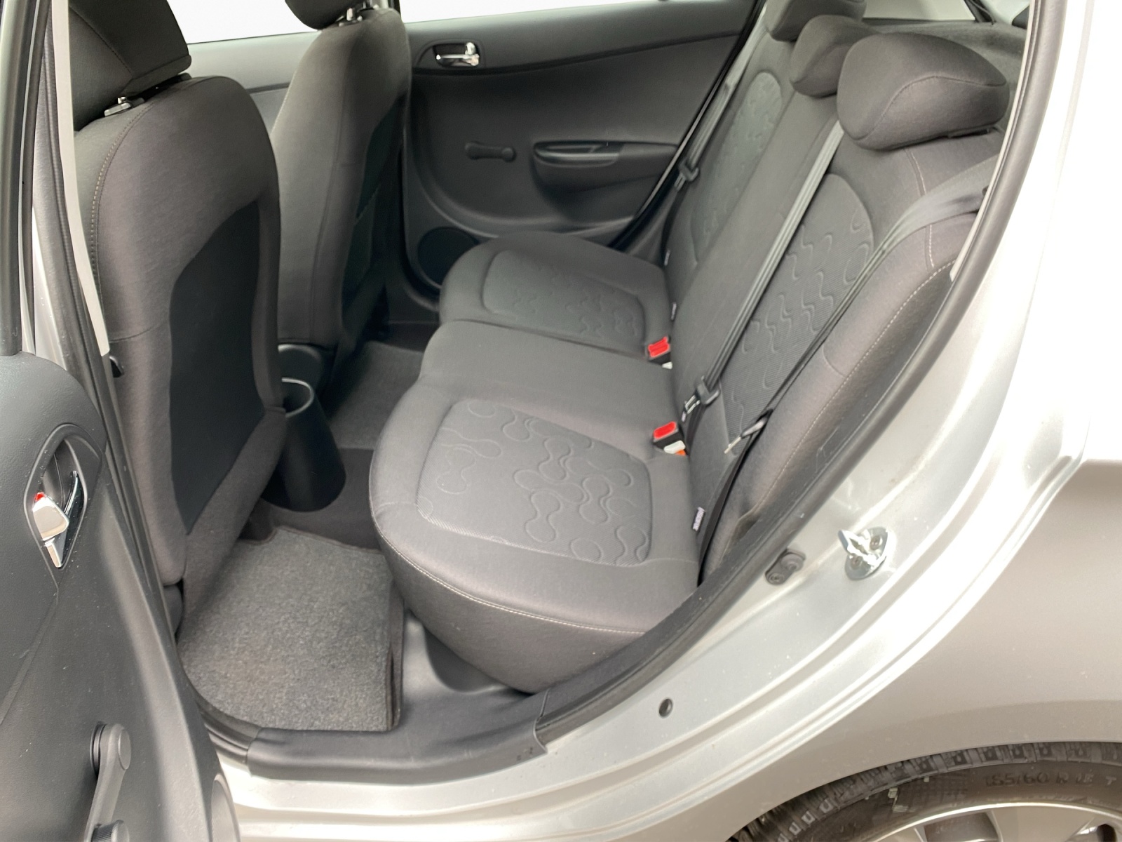 HYUNDAI i20 1.4 Style-image-10