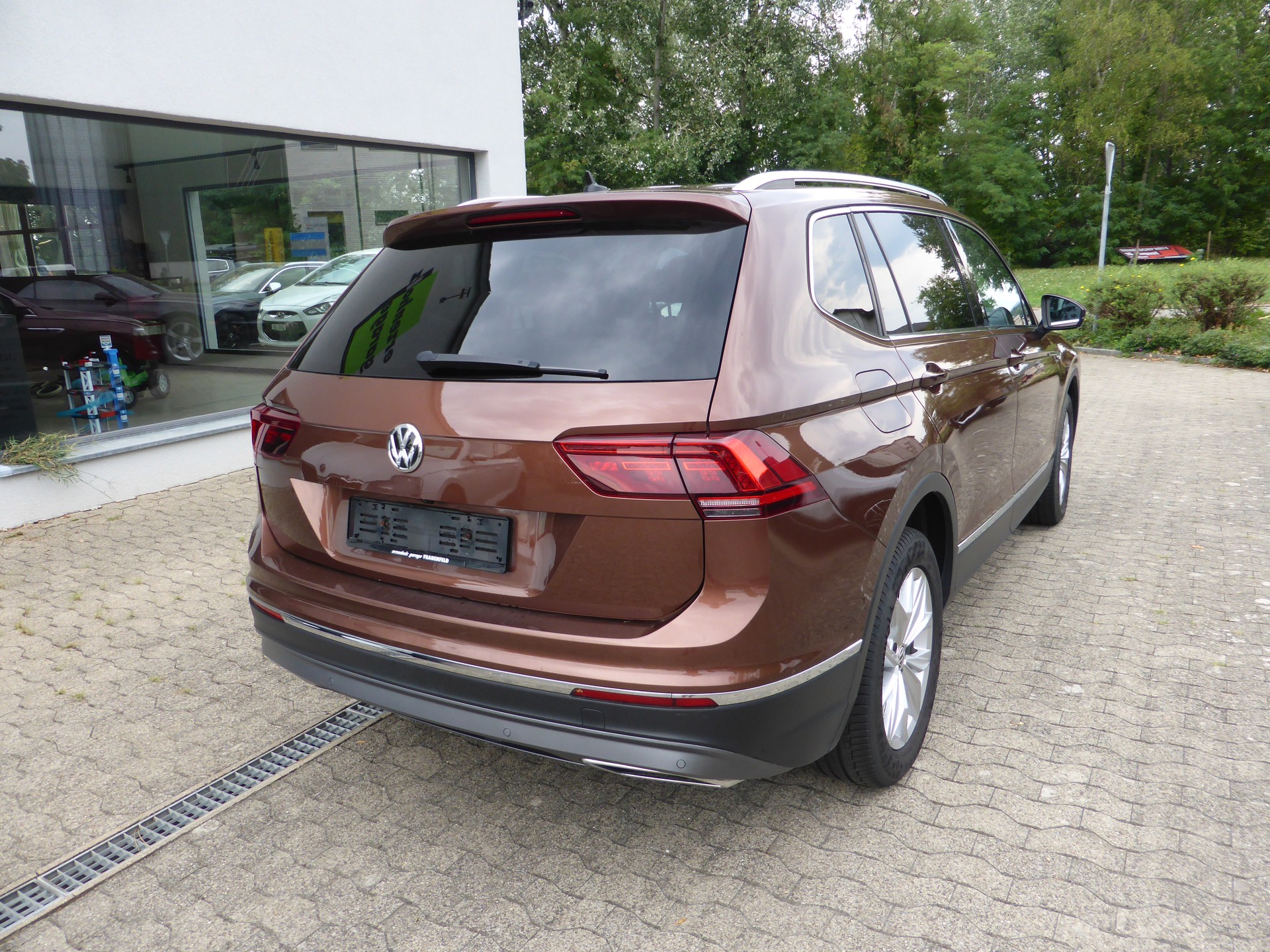 VW Tiguan Allspace 2.0TSI Highline 4Motion DSG-image-6